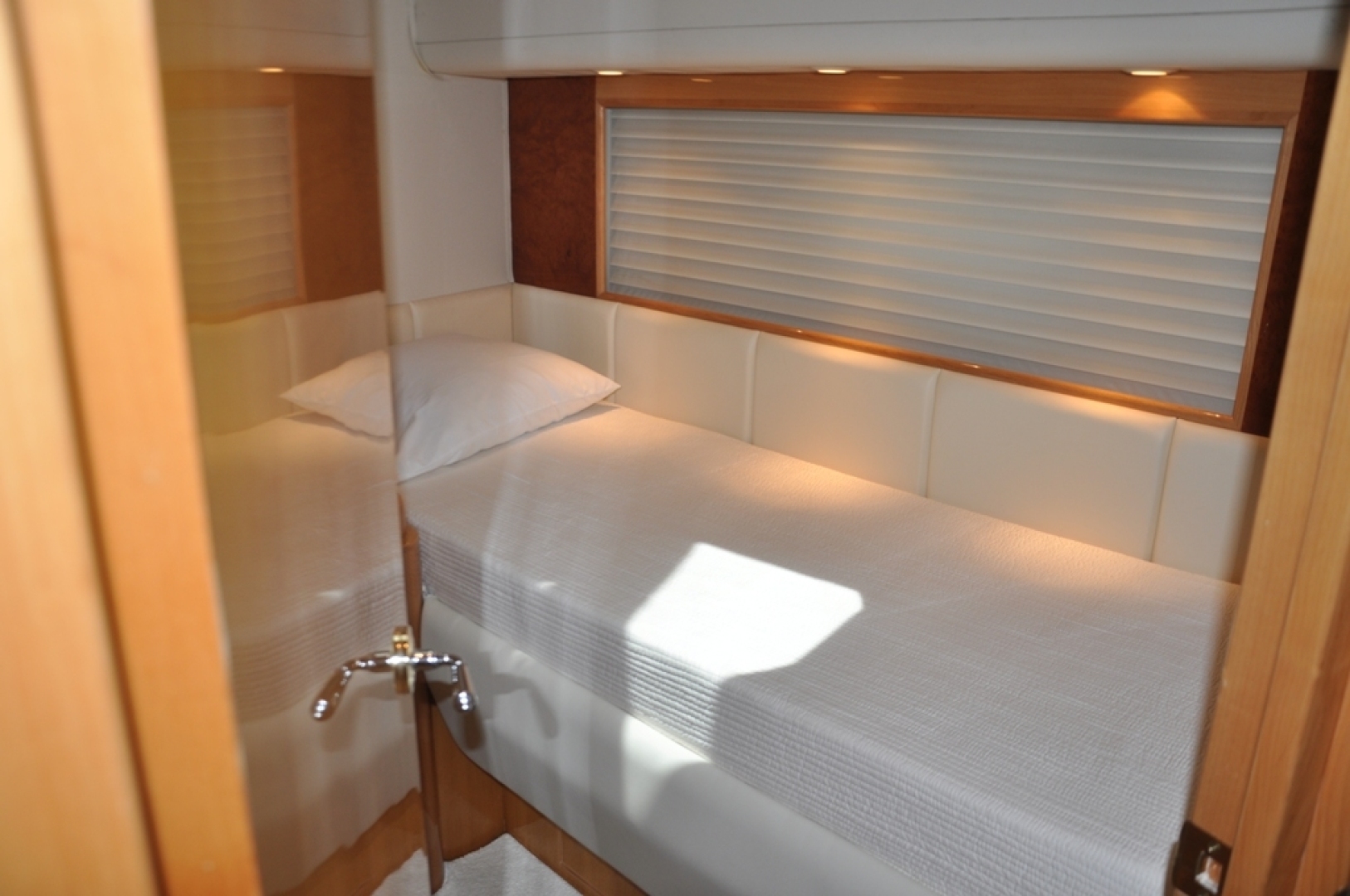 2003 McKinna 58 - Image 25