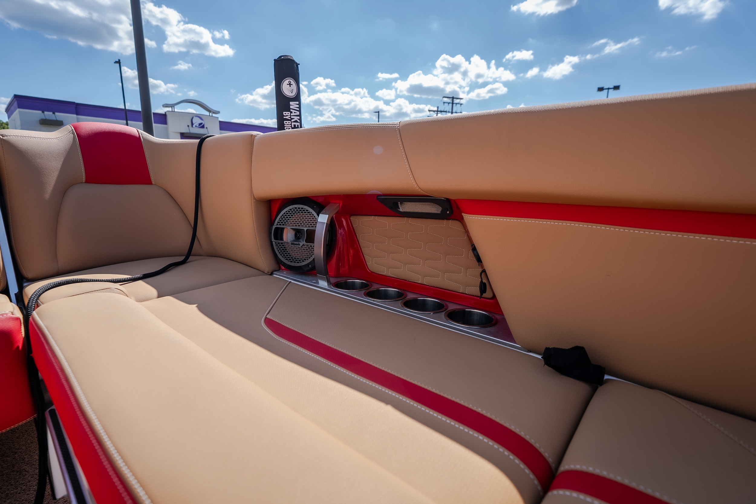 2020 MasterCraft X26 - Image 45