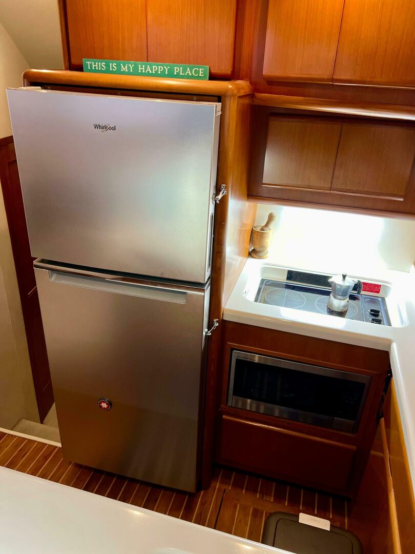 1997 Viking 43 Convertible - Image 37
