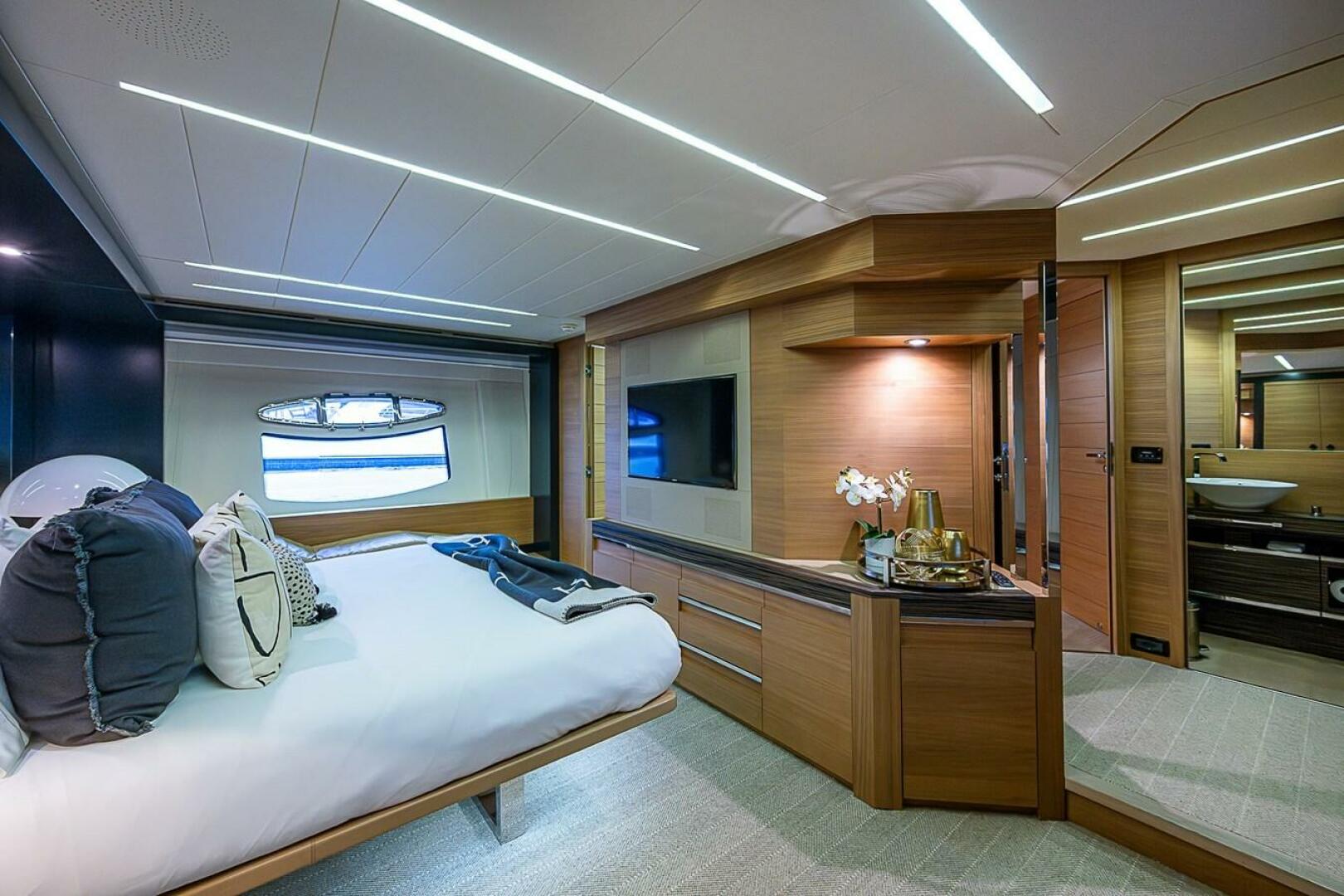 2014 Pershing Pershing 92 - Image 14