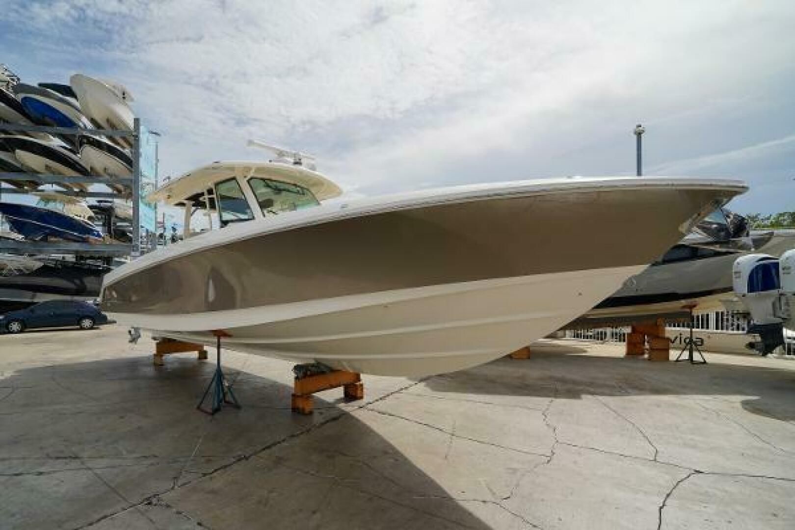 2018 Boston Whaler 380 Outrage - Image 6