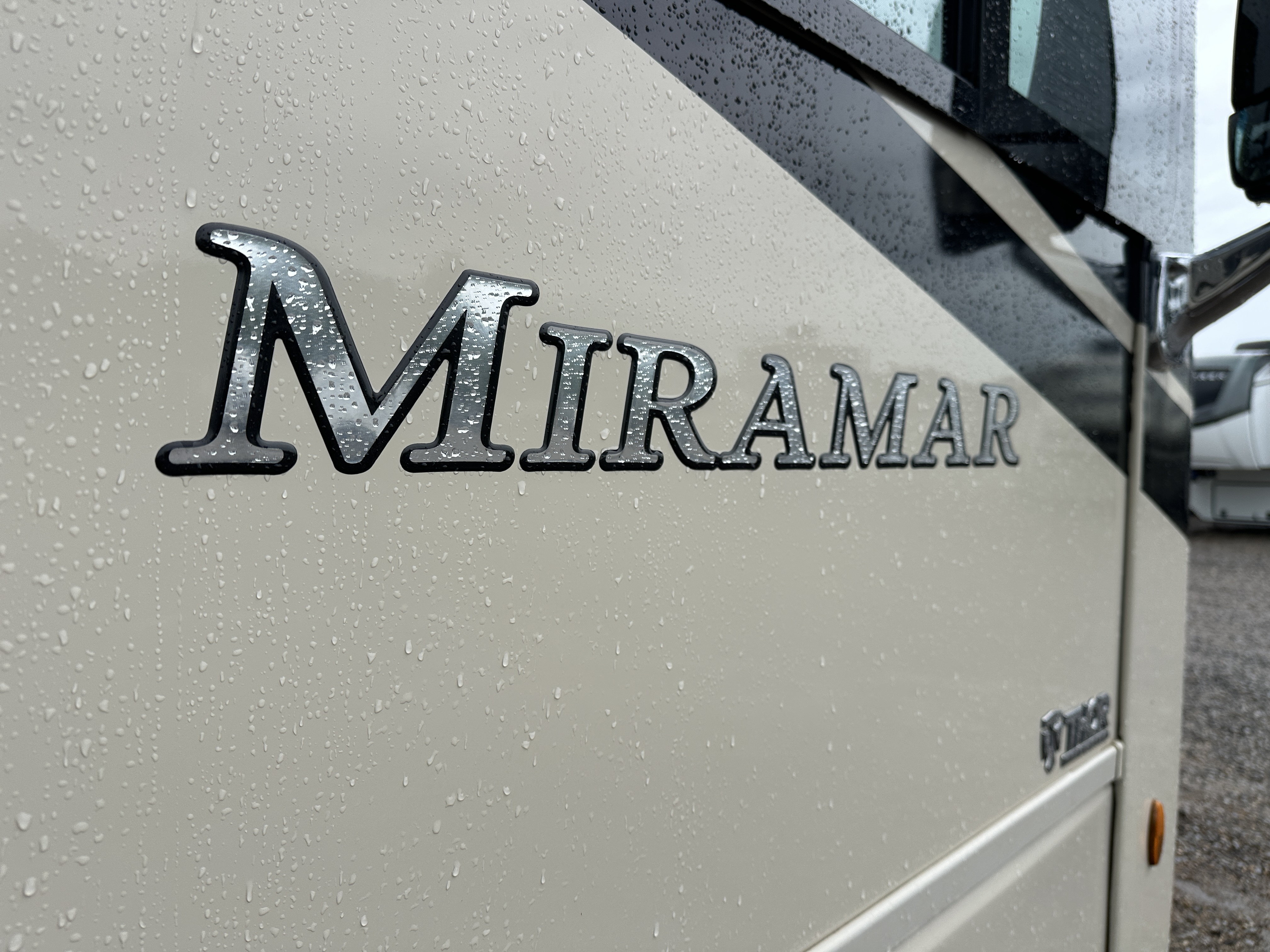 2022 THOR MOTOR COACH MIRAMAR 35.2 - Image 5