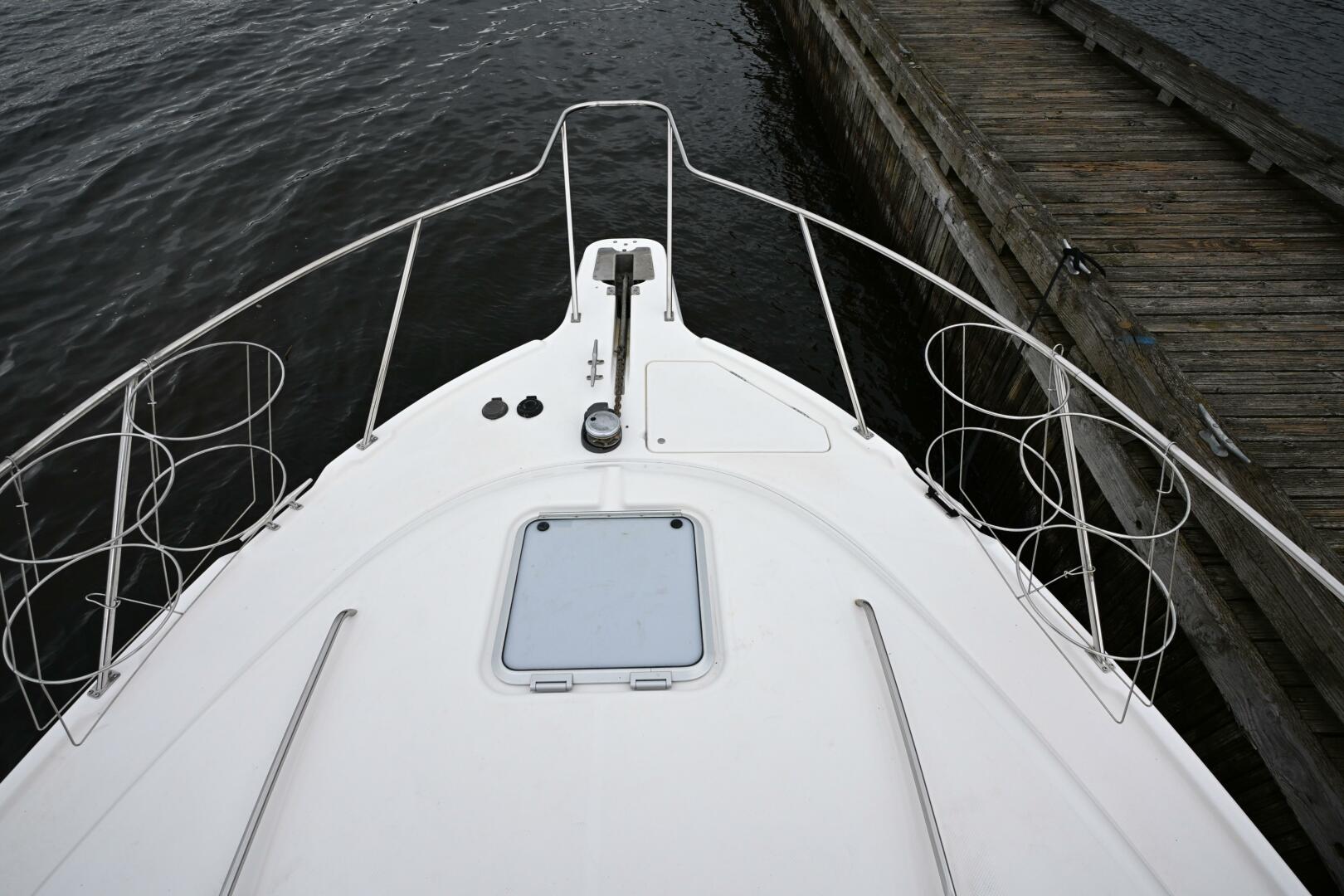 1996 Bayliner 4087 Aft Cabin Motoryacht - Image 12