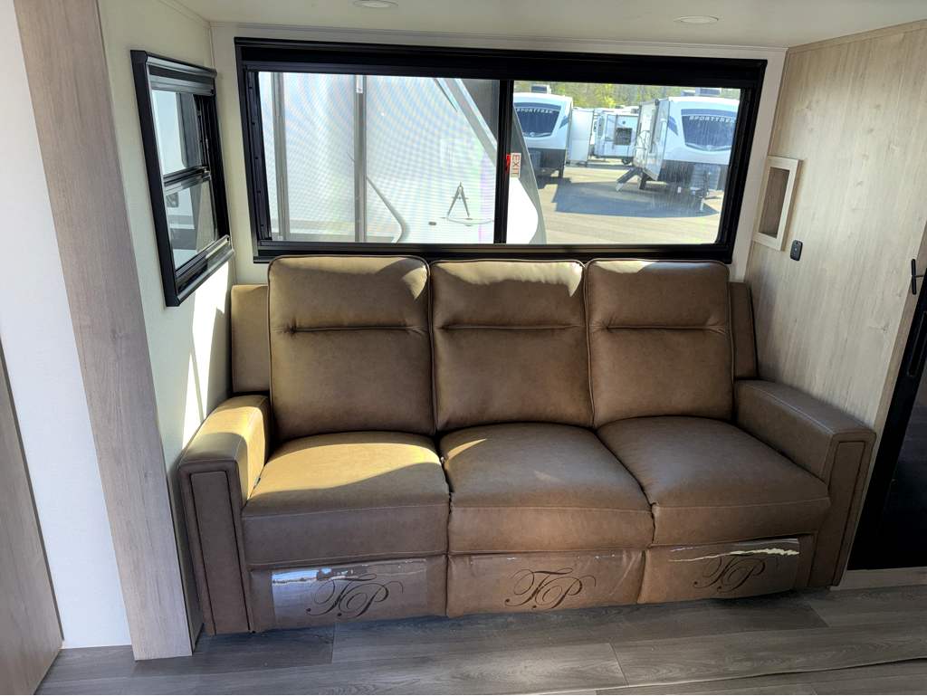 2026 GRAND DESIGN IMAGINE 2300MK - Image 15