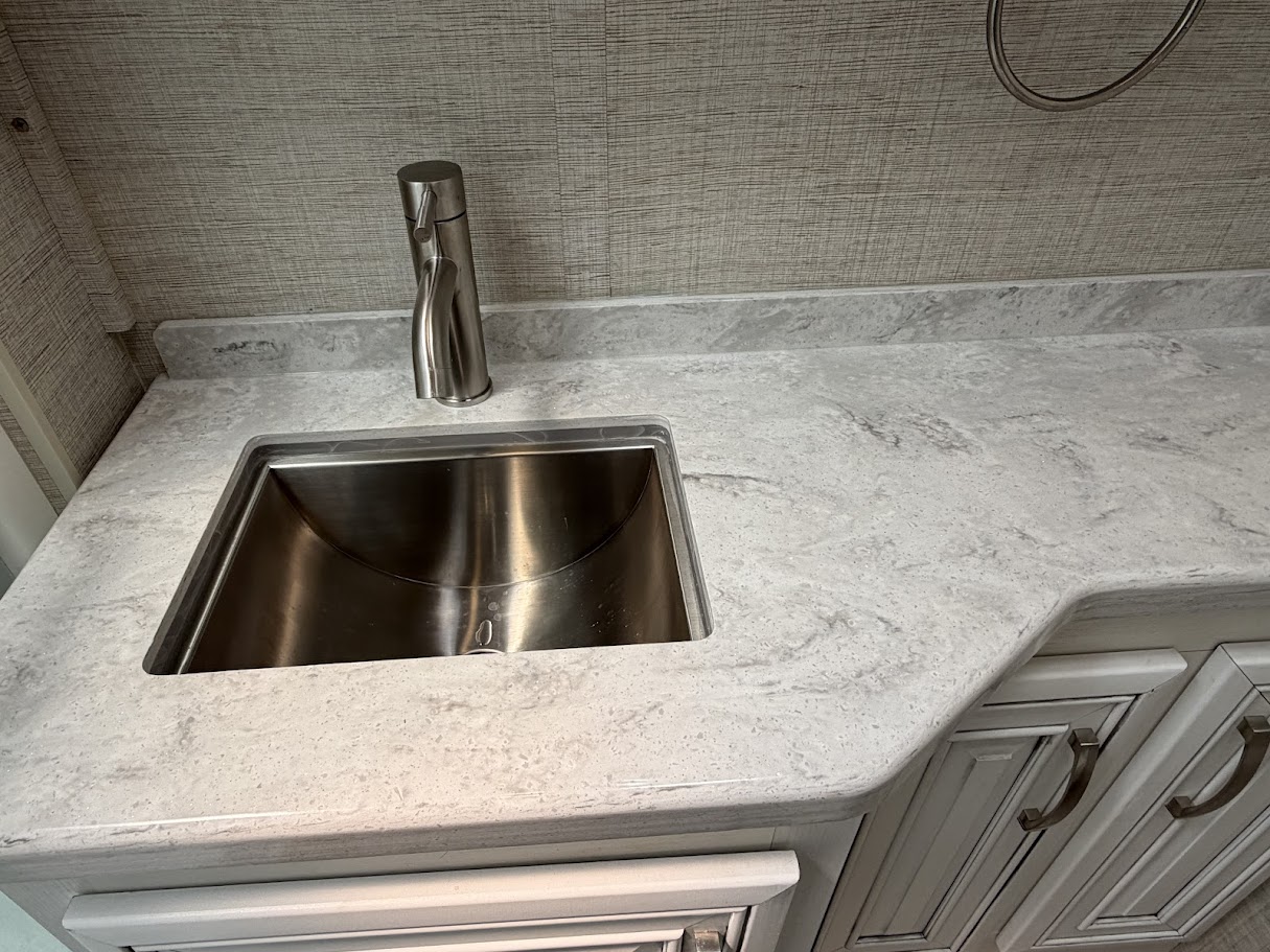 2022 JAYCO SENECA 37M - Image 28