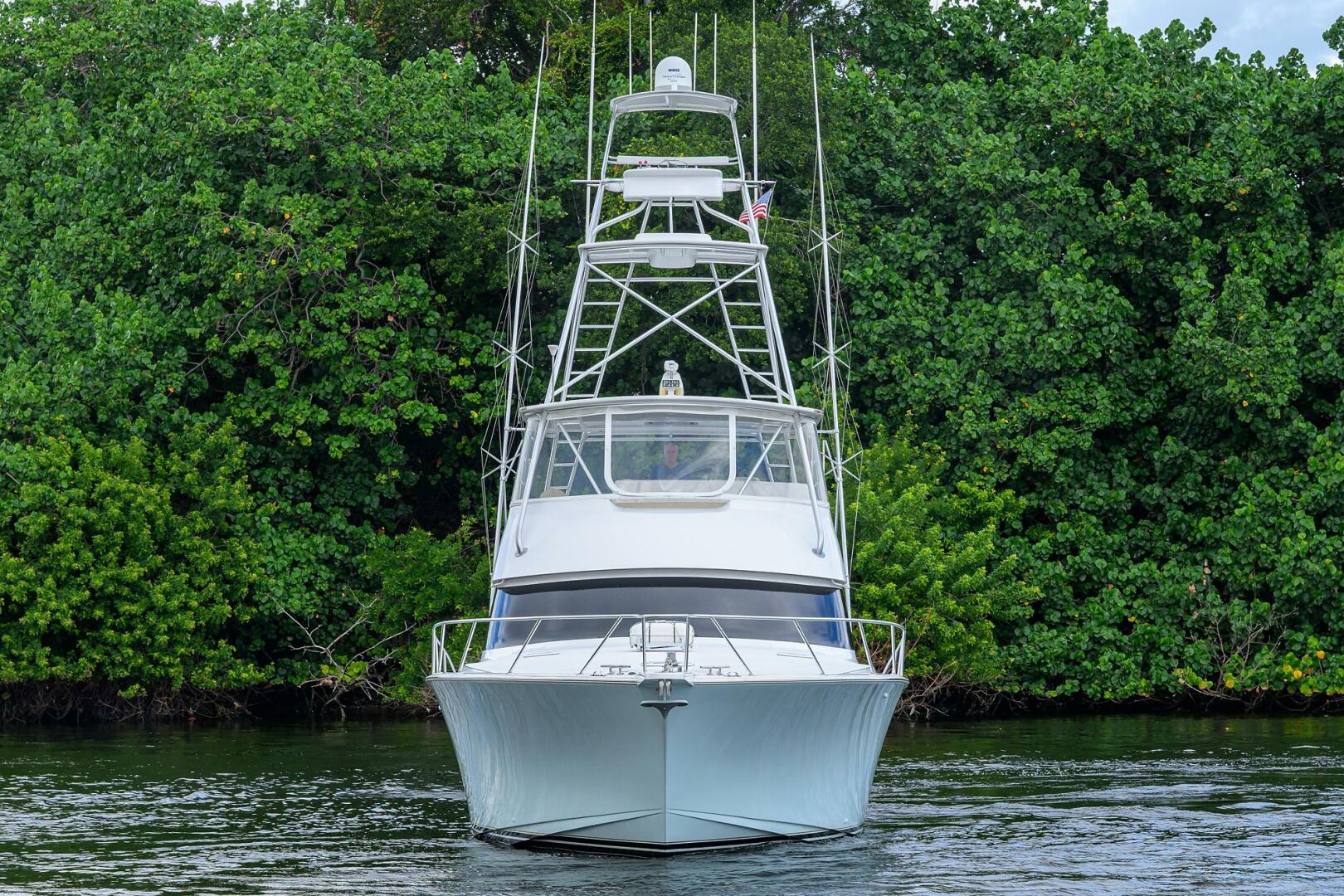 2004 Viking 56 Convertible - Image 5