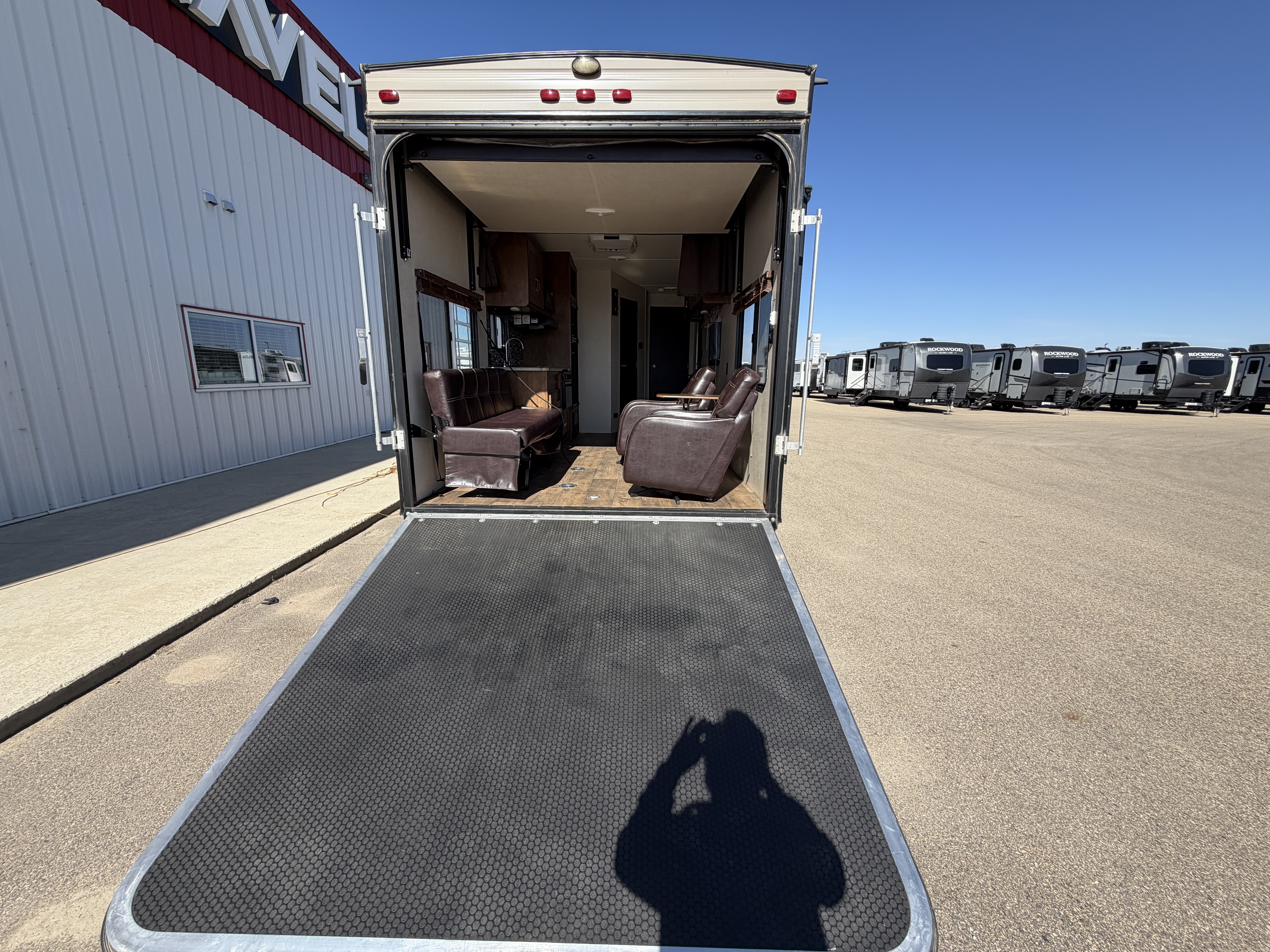 2017 Forest River Wildwood X-Lite West 211SSXL - Image 7