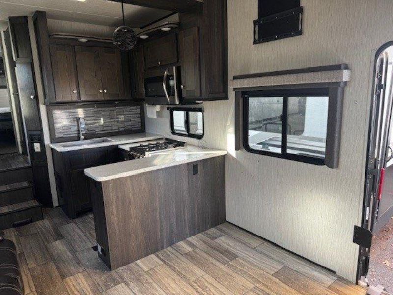 2020 Heartland Road Warrior RW 392 - Image 12