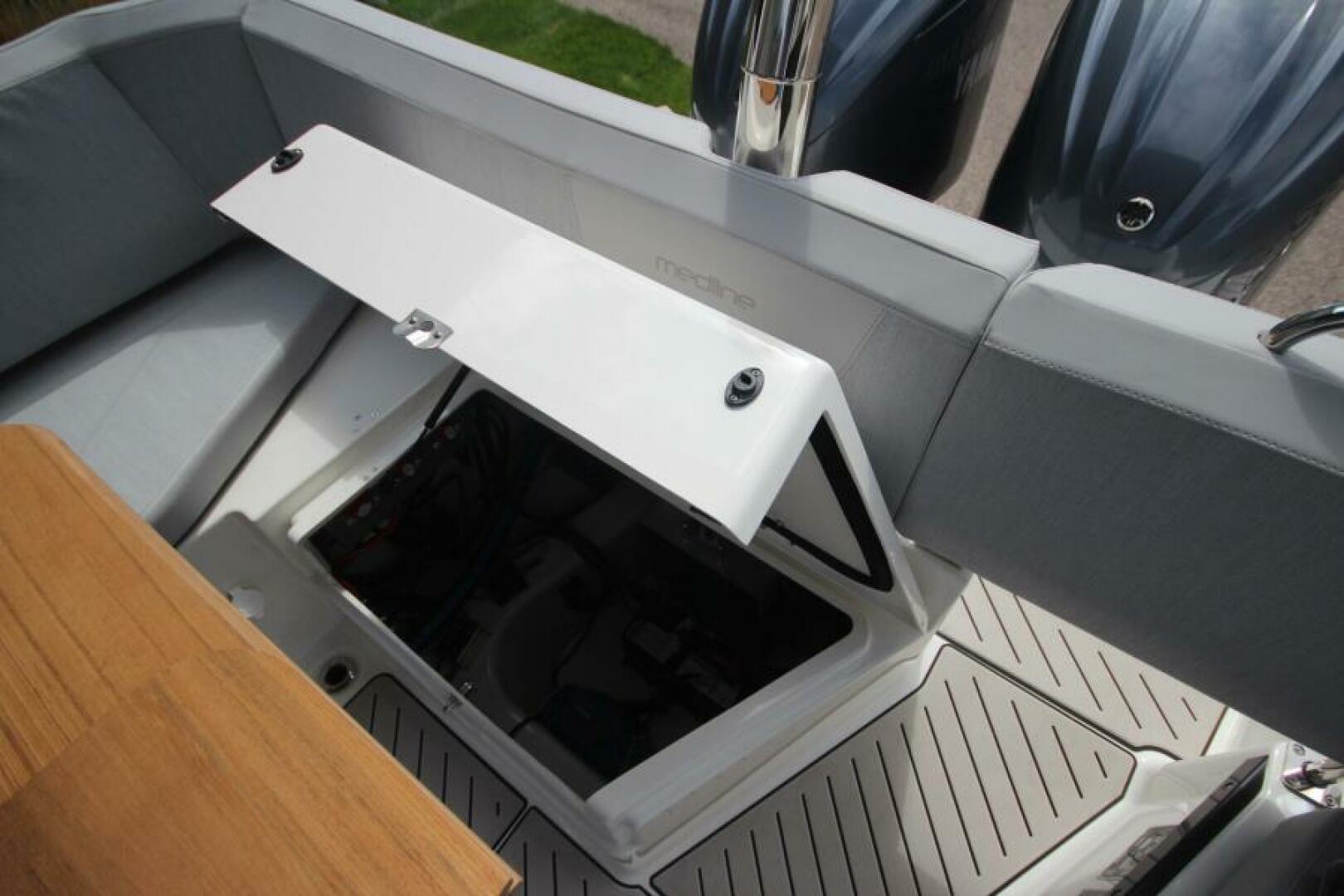 2024 Zodiac Medline 9 NEO - Image 36