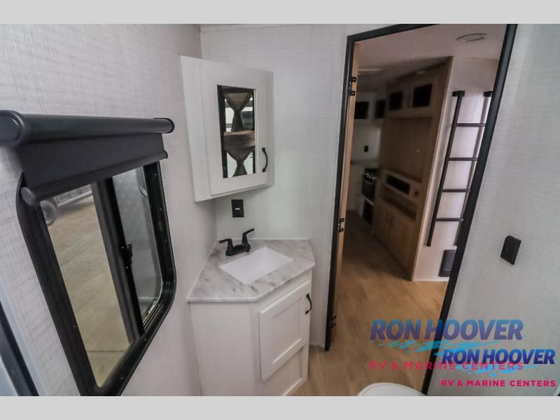 2025 PALOMINO 2430BHS - Image 30