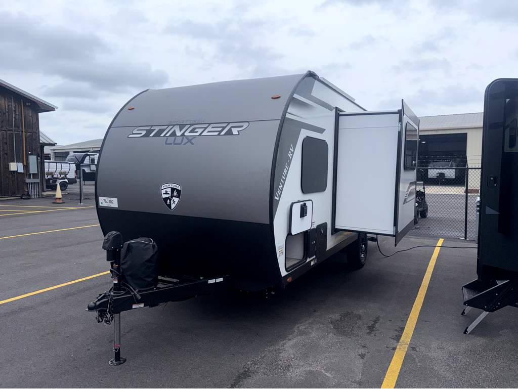 2026 VENTURE RV SPORTTREK STINGER 161VUD - Image 2