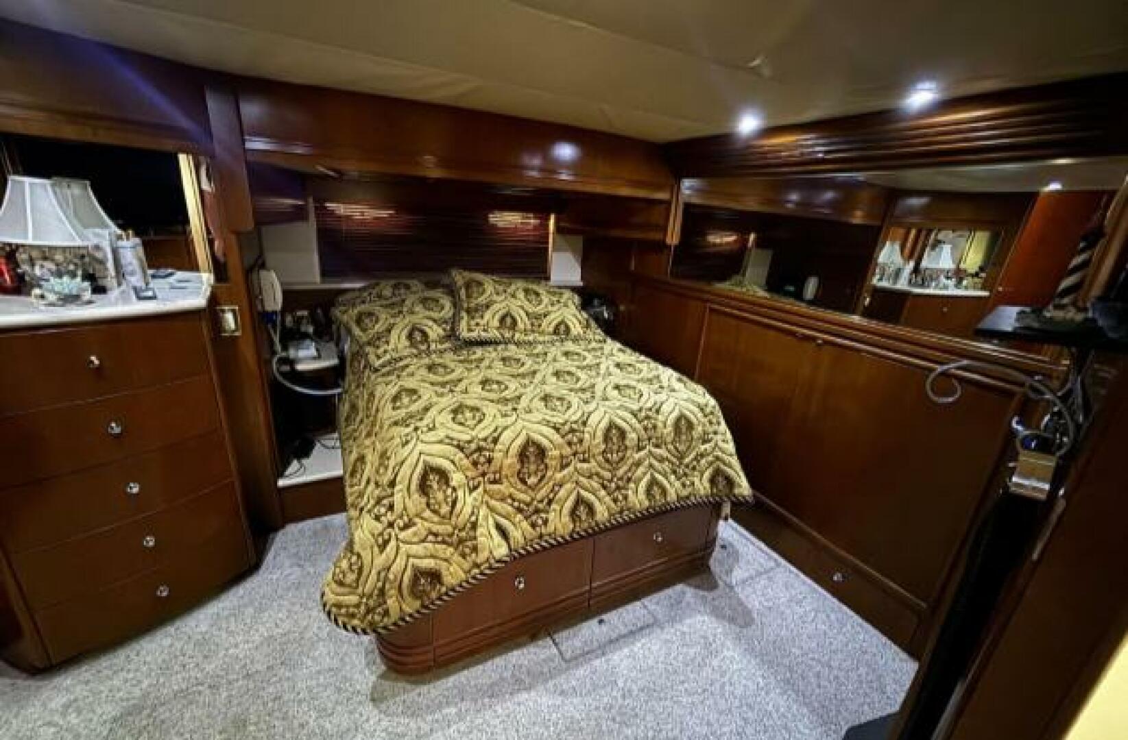 1998 Carver 530 Voyager - Image 38