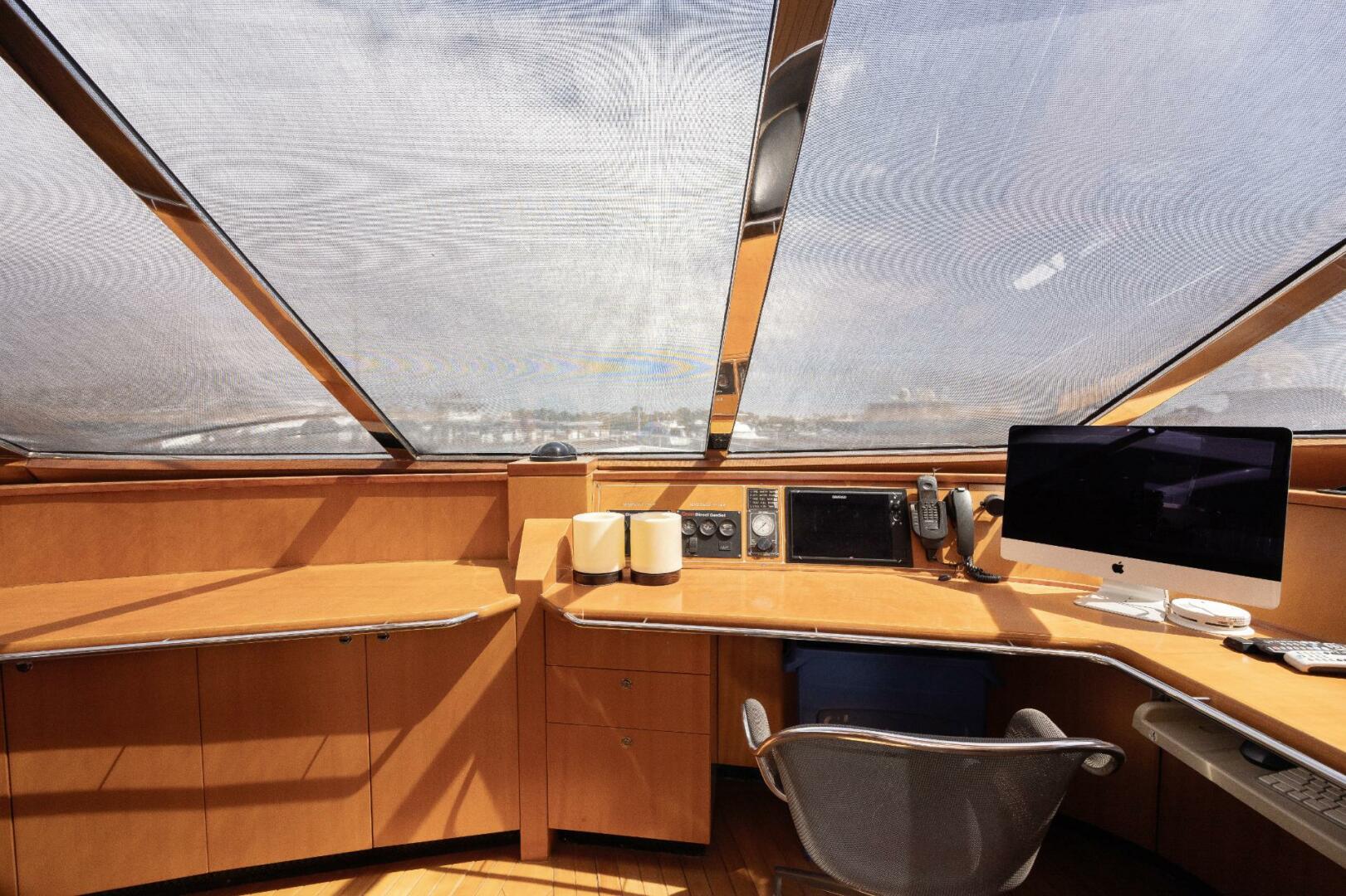 2001 Grand Harbour 76 - Image 25