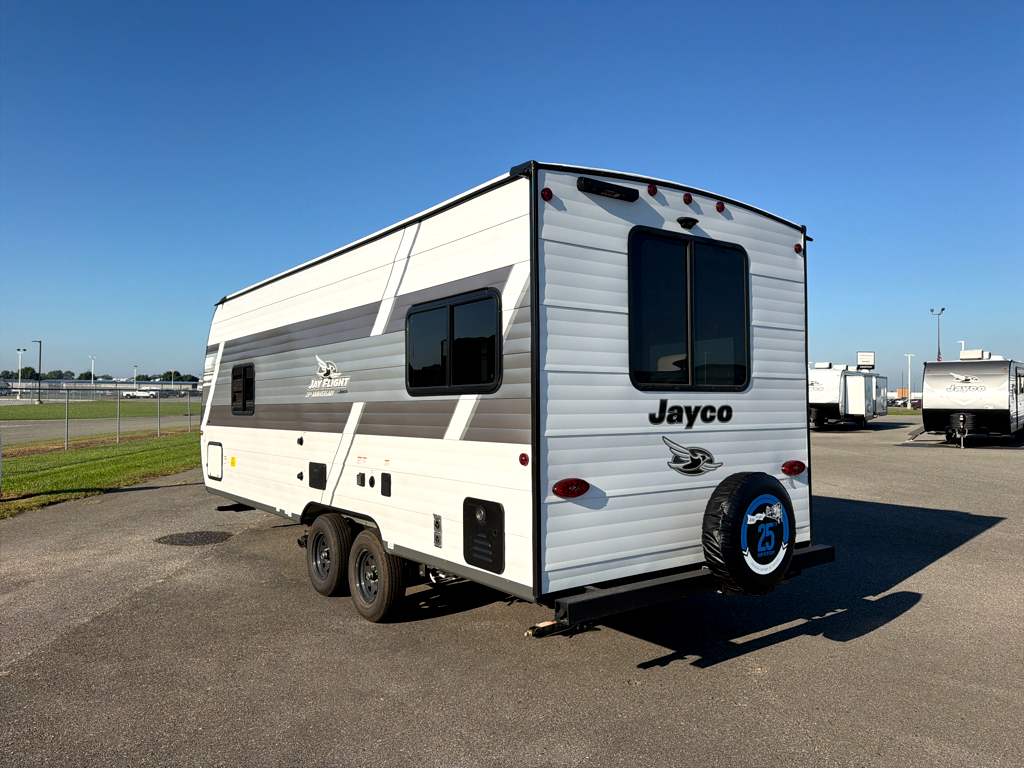 2027 Jayco Jay Flight SLX 210QB - Image 6