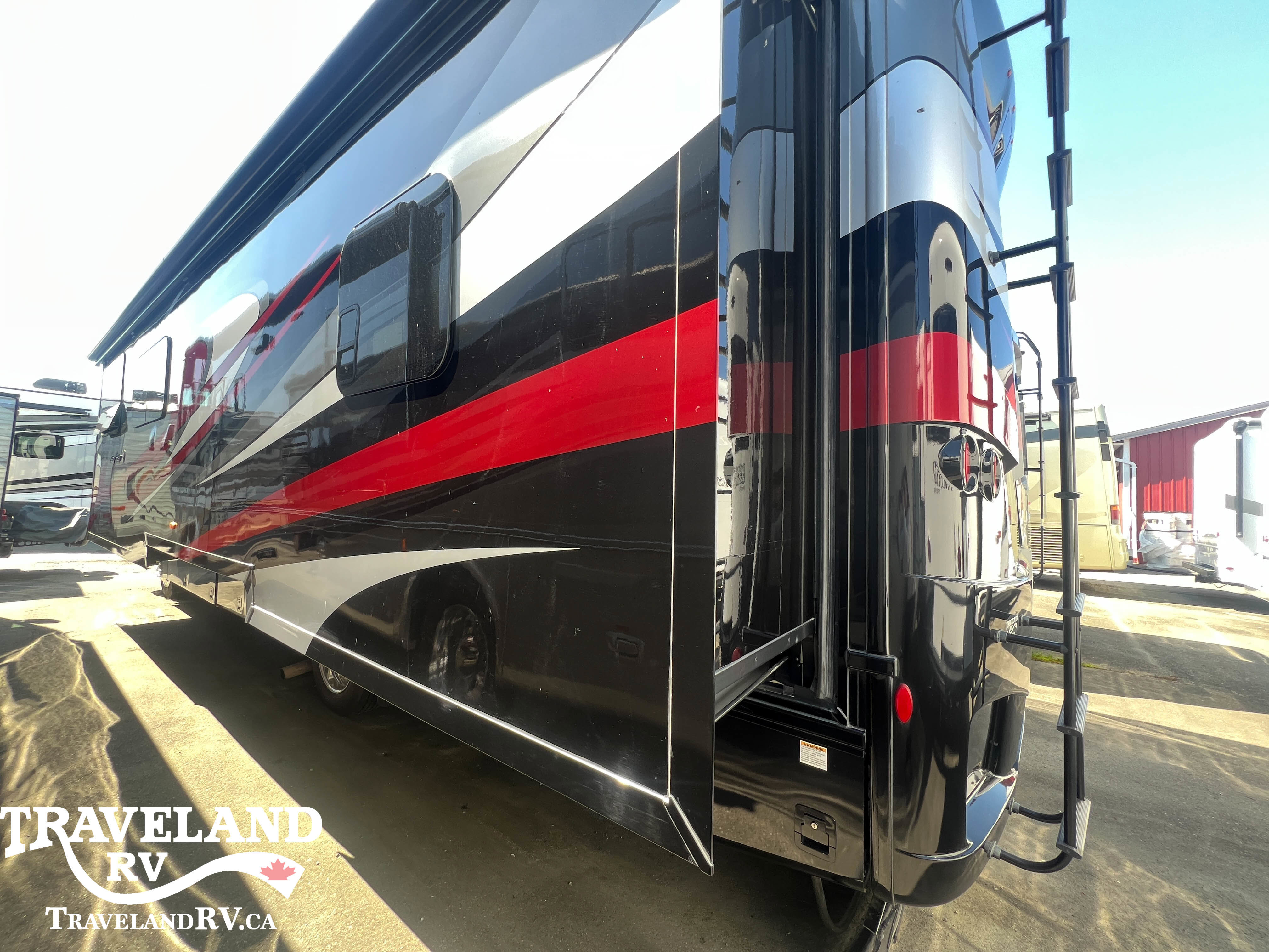 2018 Newmar Bay Star 3401 - Image 4
