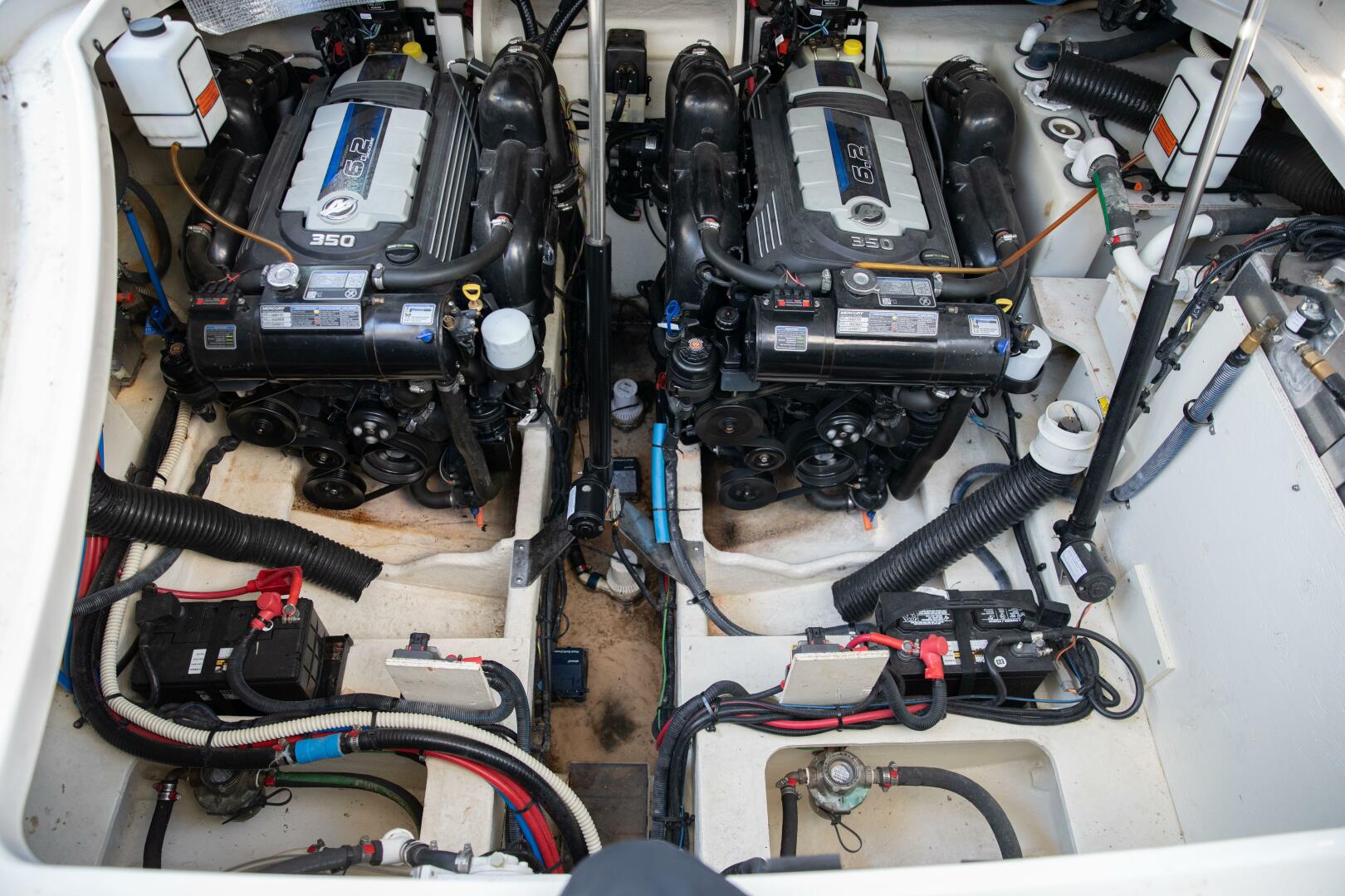 2016 Sea Ray Sundancer 350 - Image 89