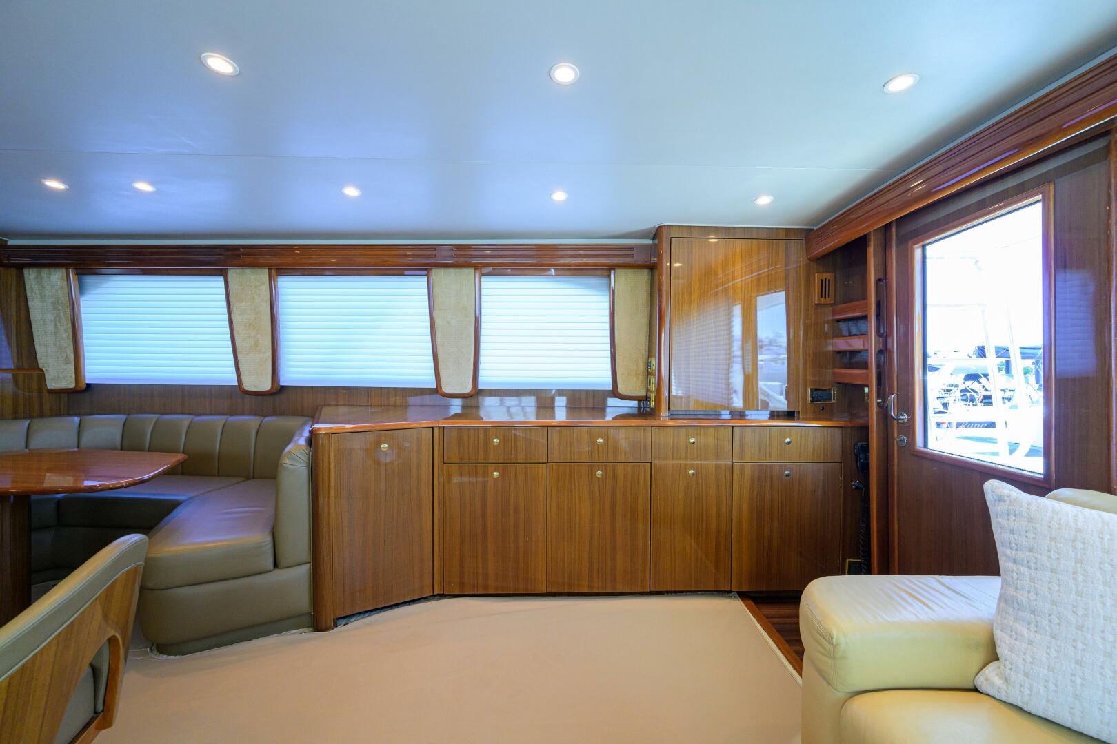 2007 Viking 64 Convertible - Image 16