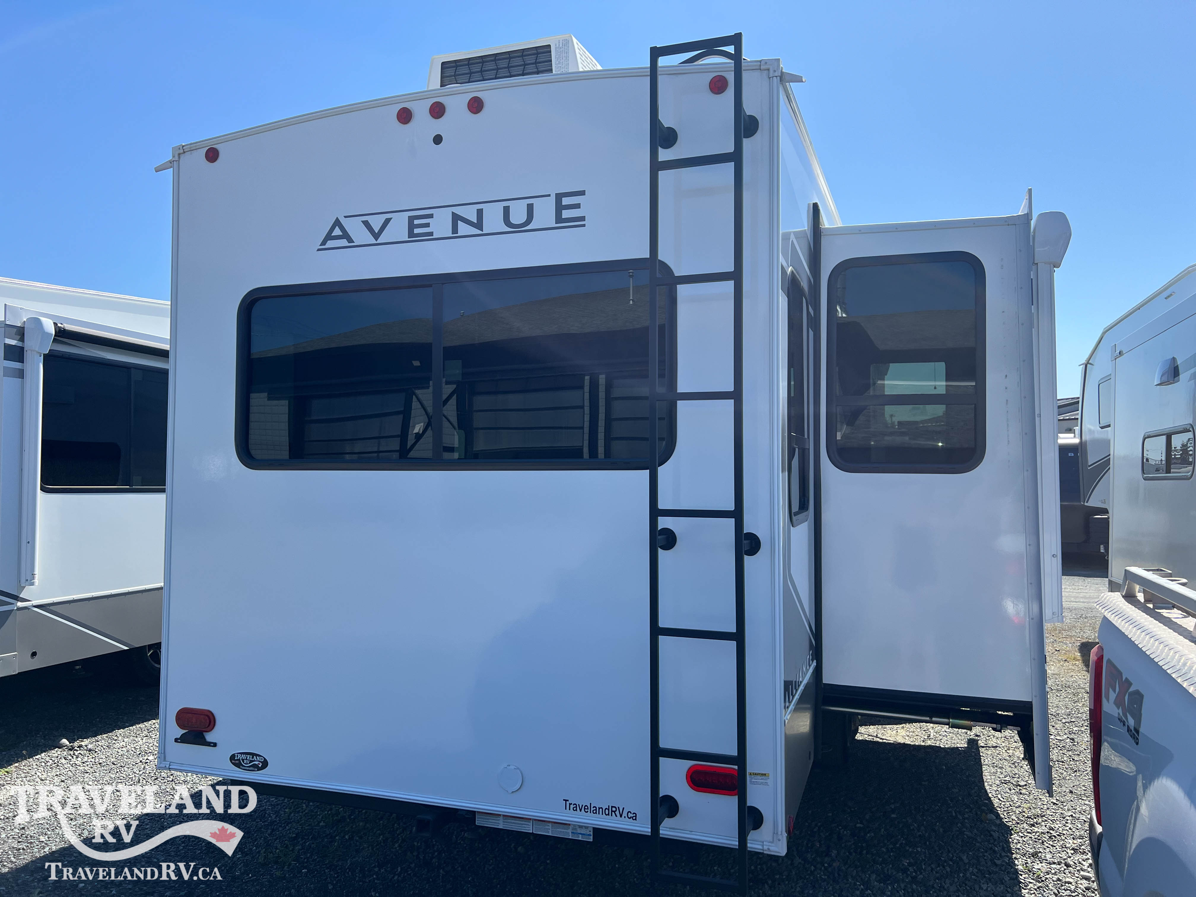 2026 Alliance RV AVENUE 32RLS - Image 5