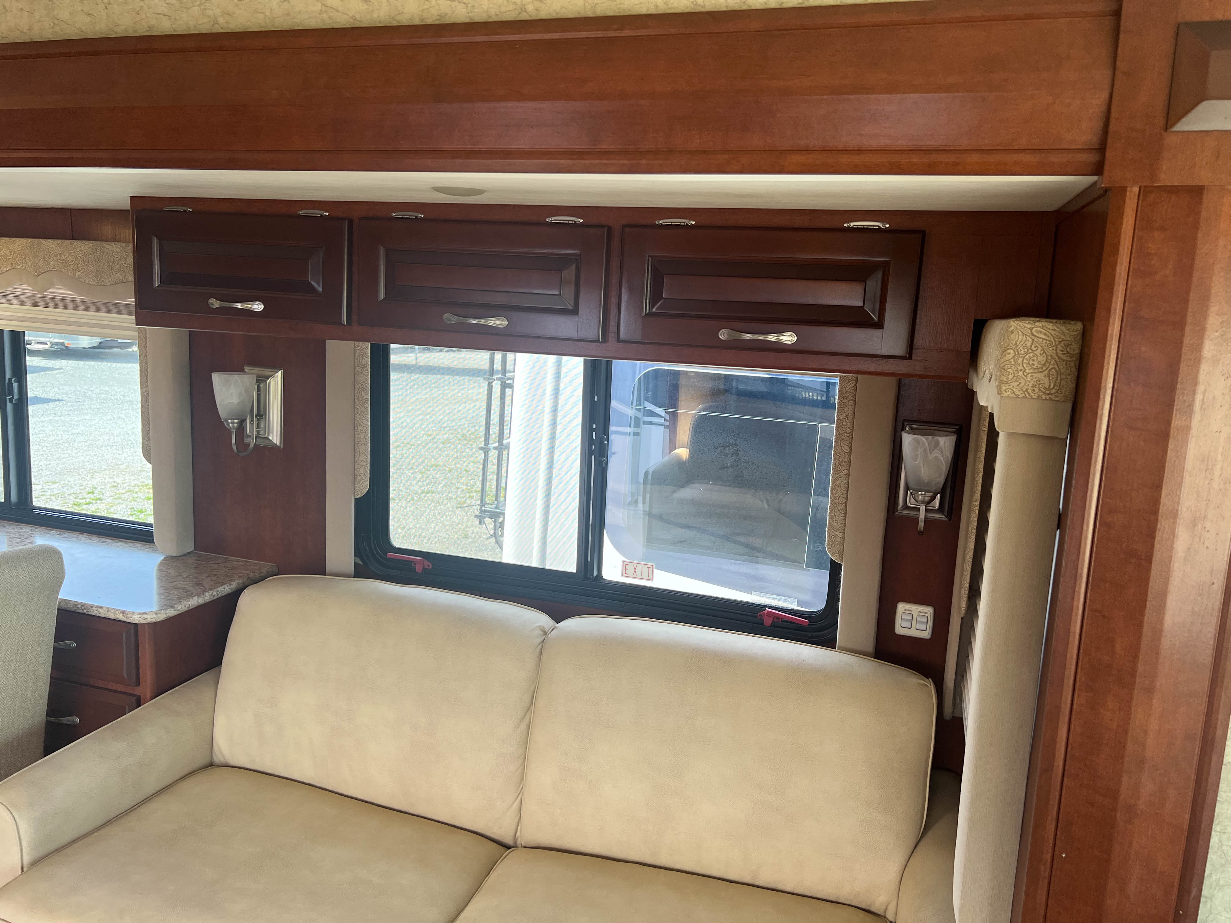 2011 NEWMAR BAYSTAR 3302 - Image 15