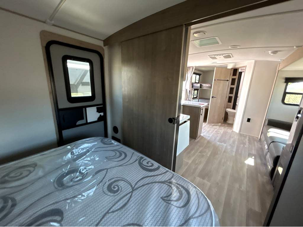 2026 GRAND DESIGN IMAGINE 2470BH - Image 23