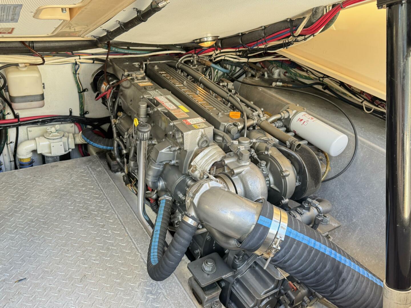 2004 Island Packet 360 Hardtop Express Cruiser - Image 23