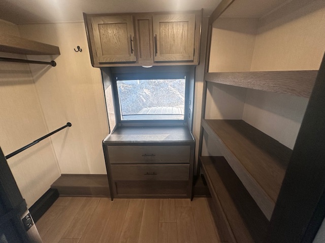 2026 CHEROKEE ARCTIC WOLF 38LEAH - Image 36