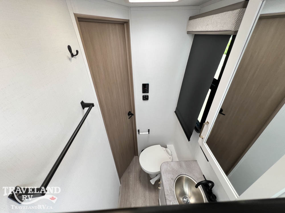 2027 Entegra Coach Vision 27A - Image 41
