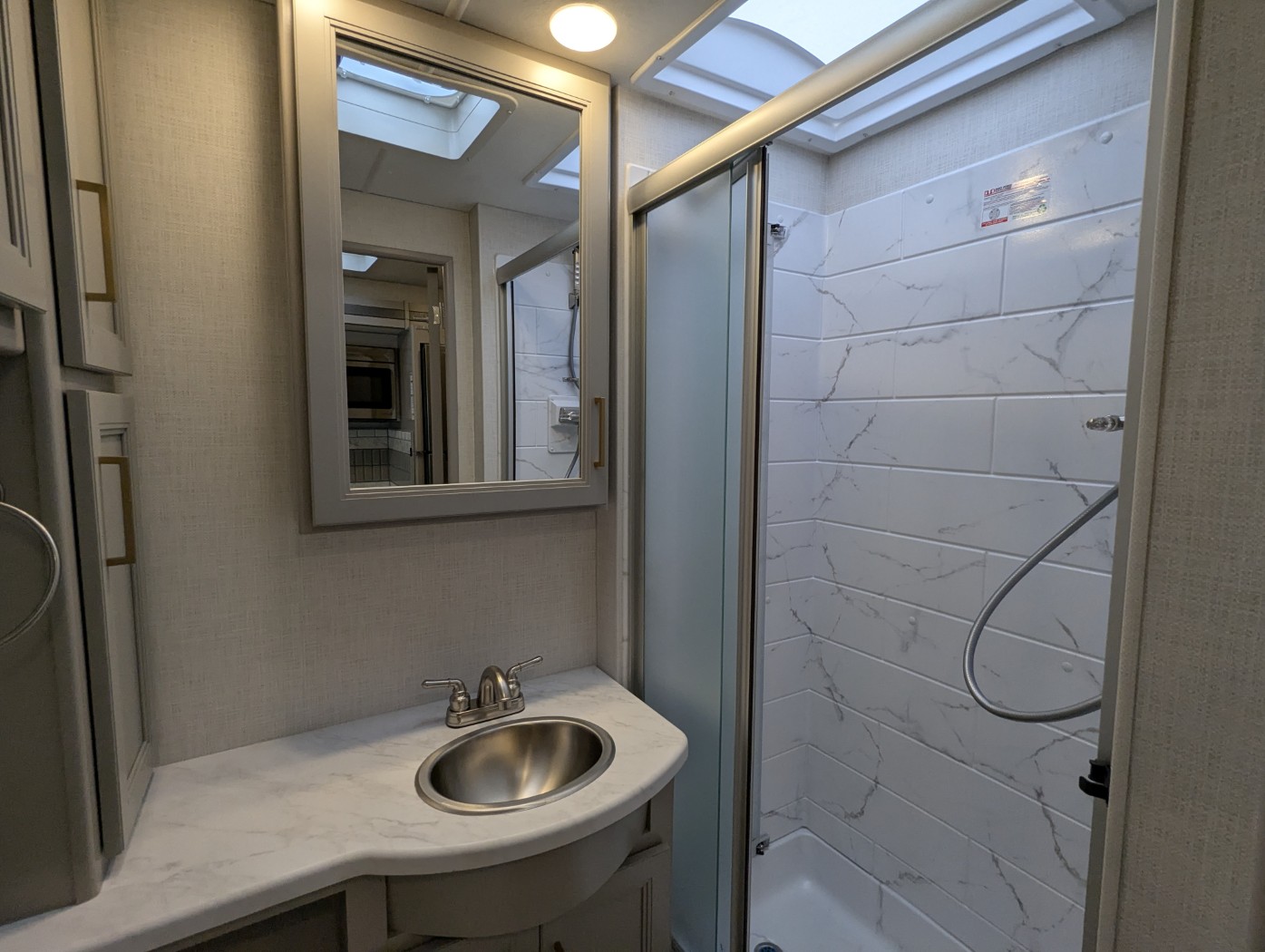 2026 Thor Motor Coach Windsport 29L - Image 26