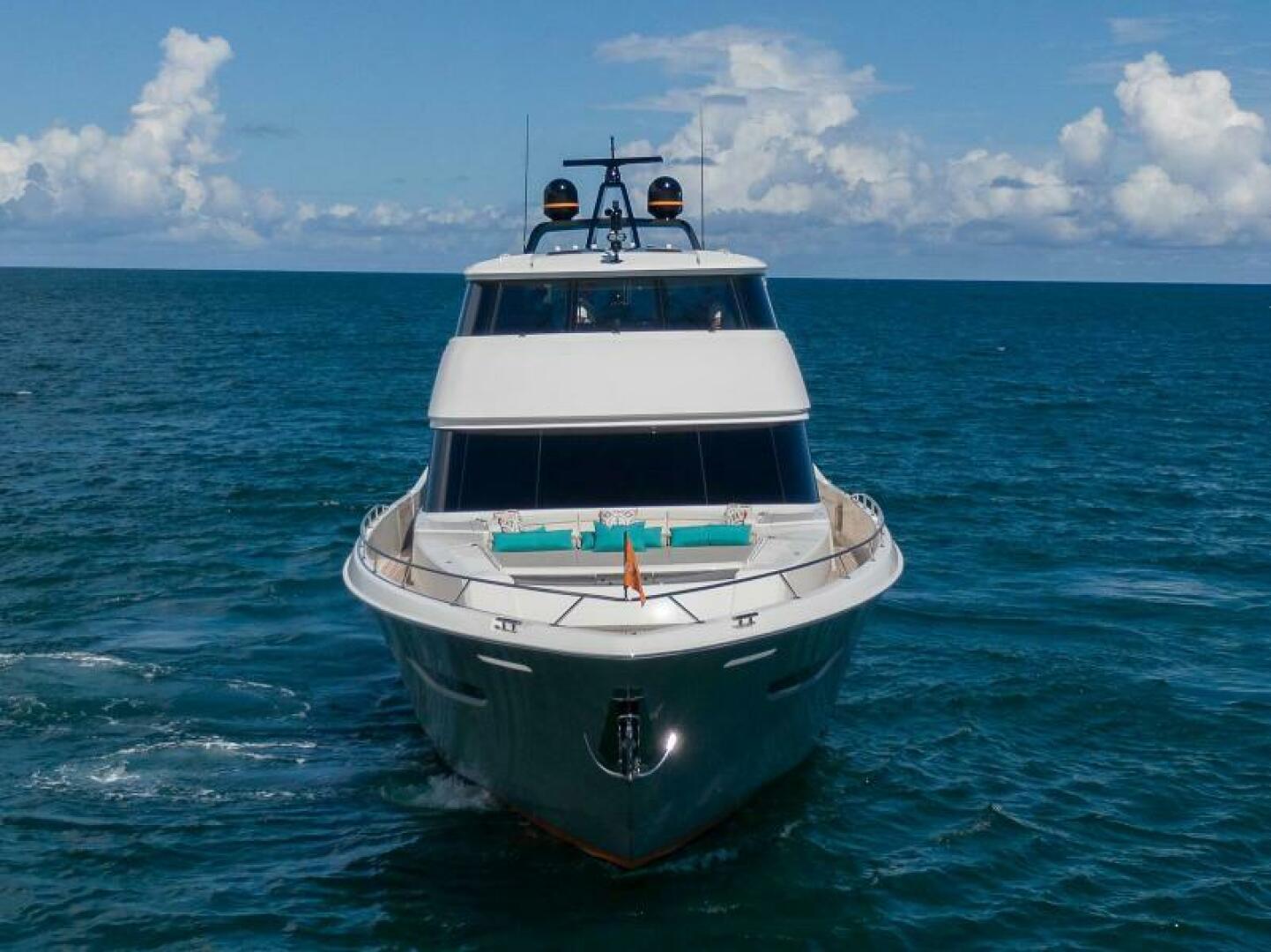 2018 Viking Enclosed Flybridge - Image 92
