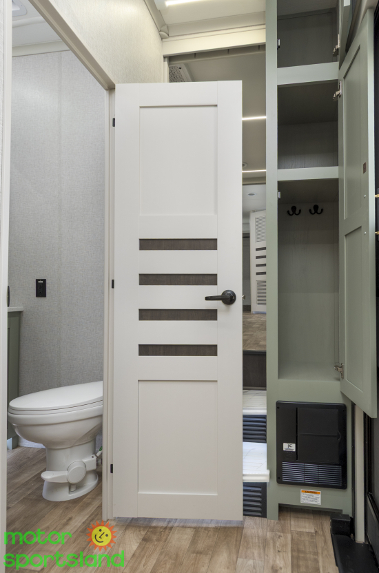 2025 CrossRoads Redwood RW401LK - Image 18