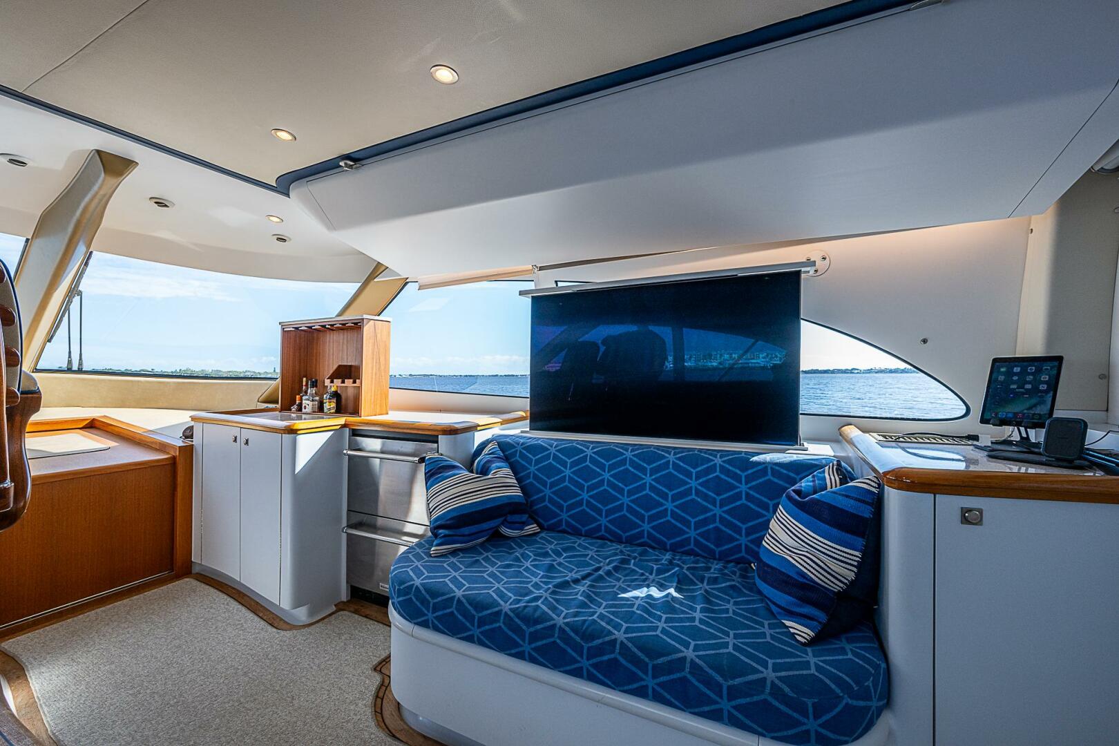 2017 F&S Cusotm Express Sportfish - Image 38