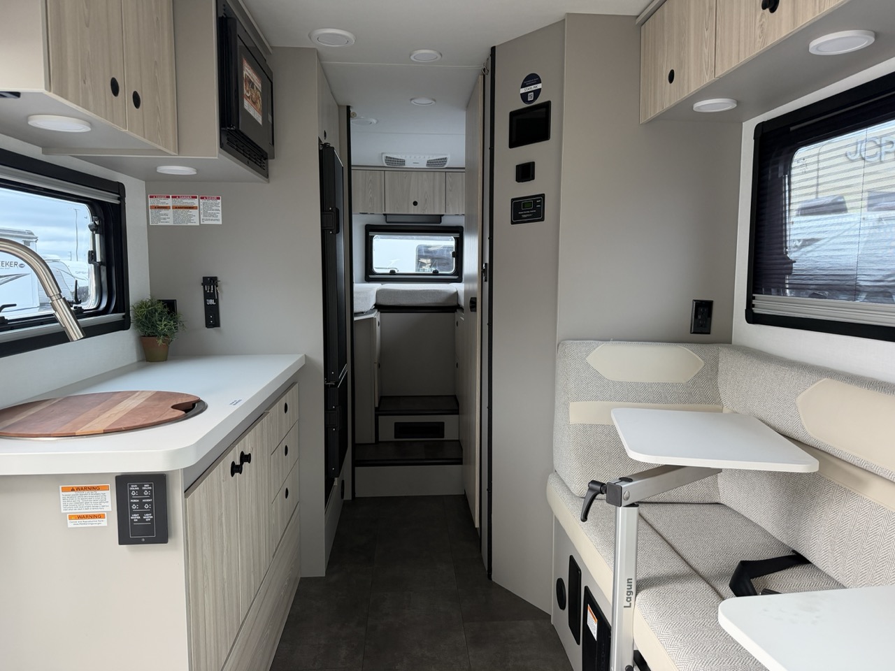 2026 Entegra Coach Condor 23S - Image 9
