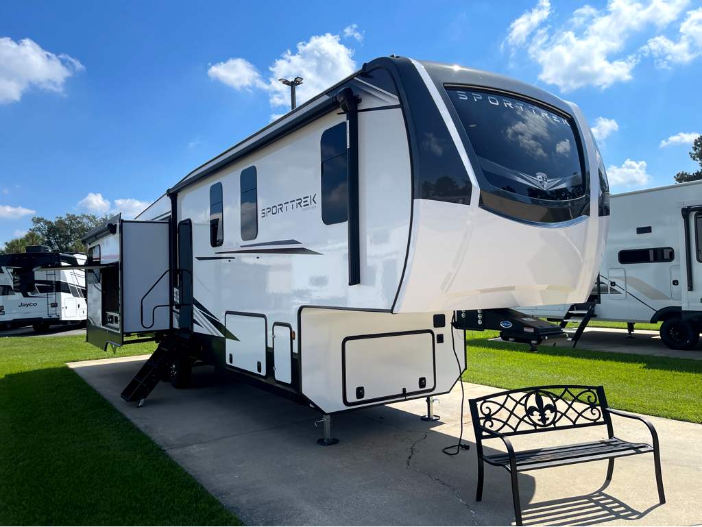 2027 VENTURE RV SPORTTREK 353VRK - Image 1