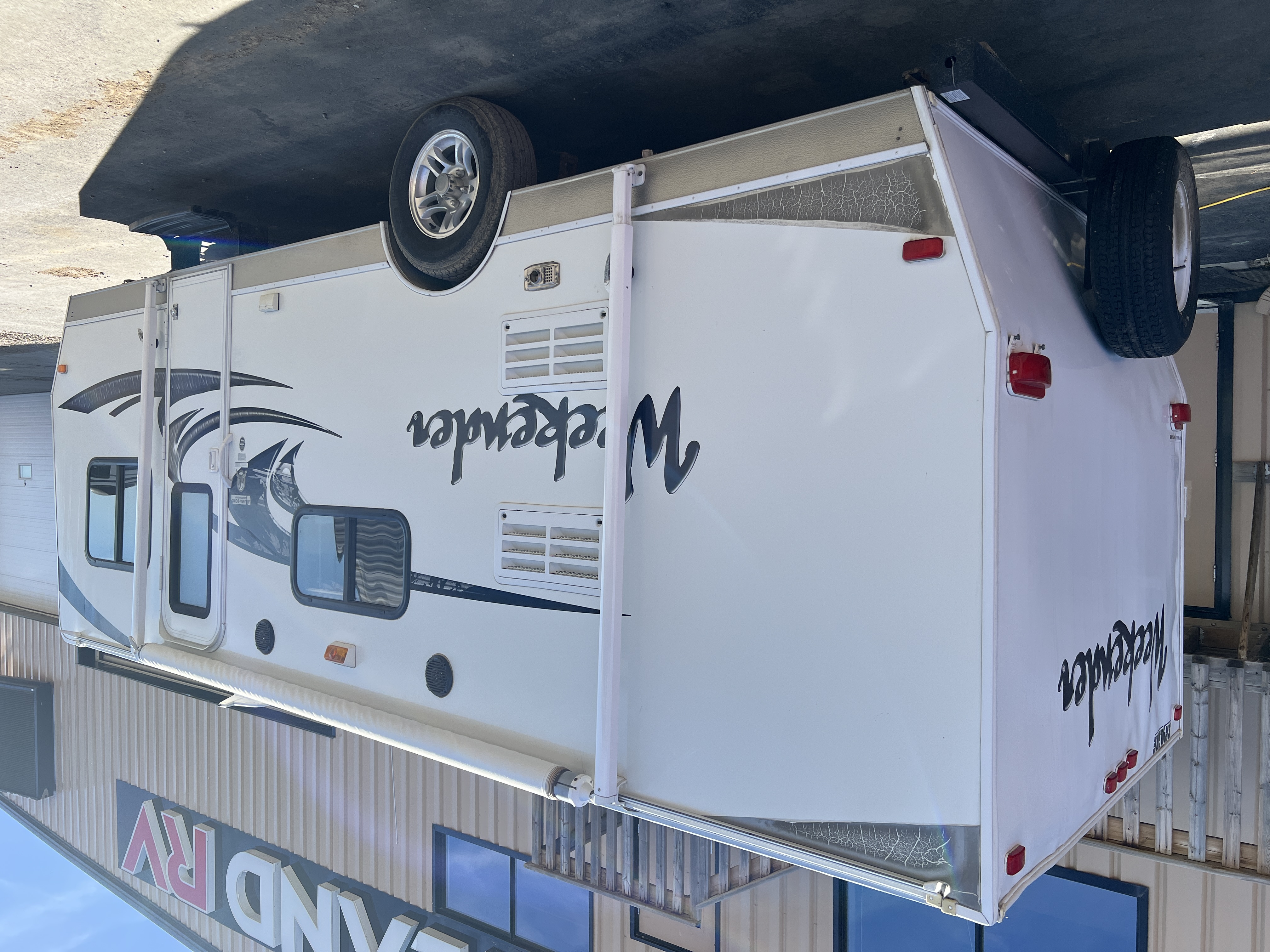 2012 SKYLINE RV WEEKENDER 186B HMS - Image 7
