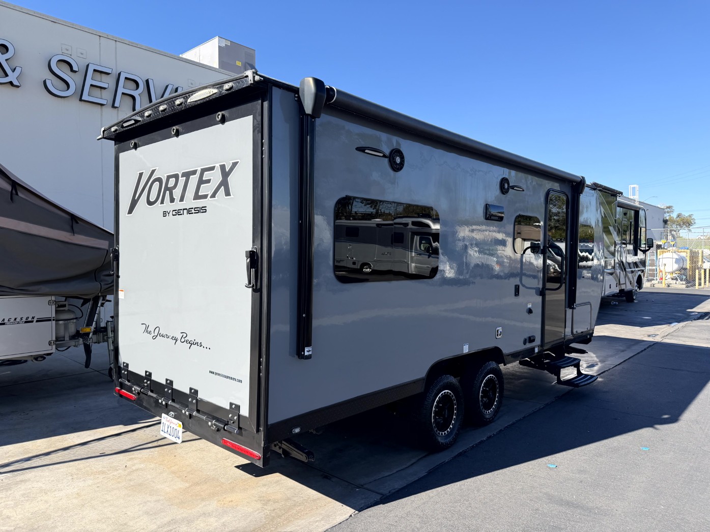 2024 Genesis Supreme VORTEX 18MX - Image 3
