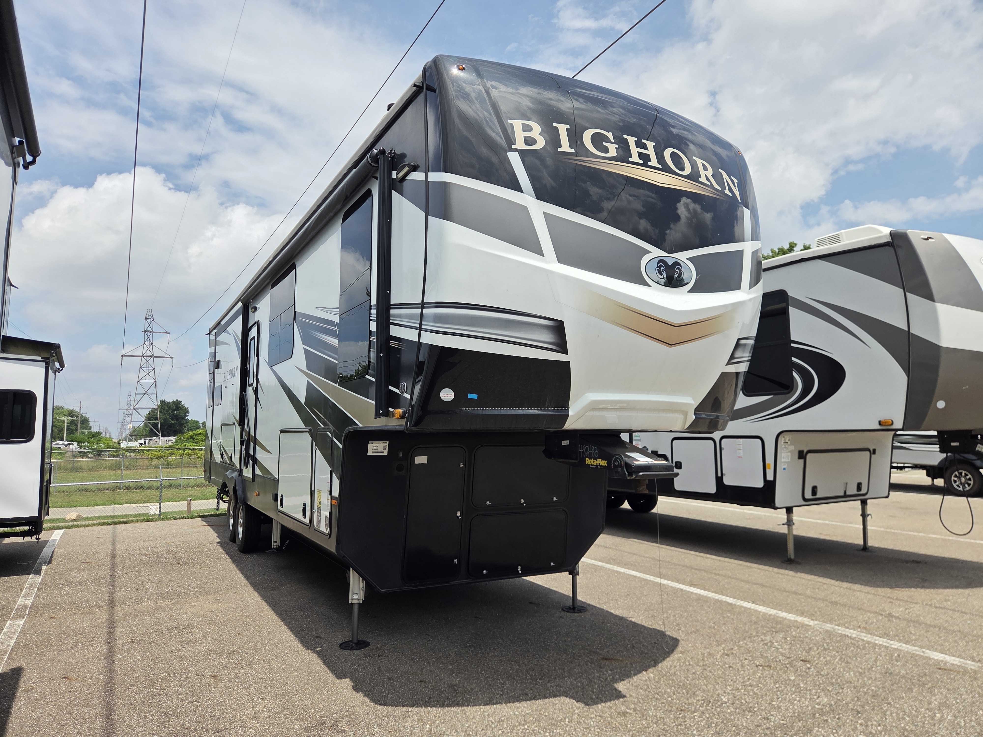 2022 Heartland Bighorn BH 3120 RK - Image 1