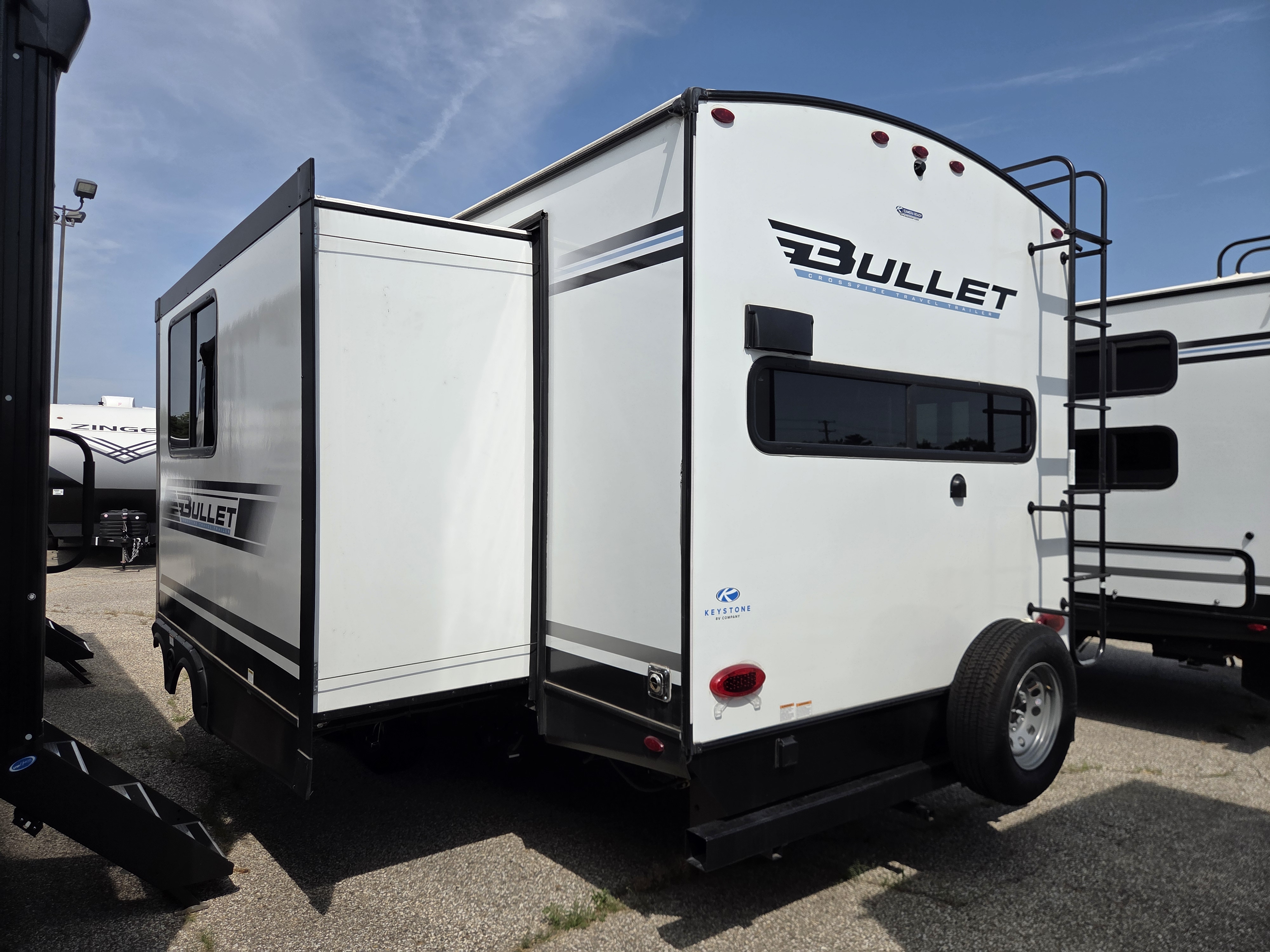 2025 Keystone Bullet Crossfire 270RKS - Image 5