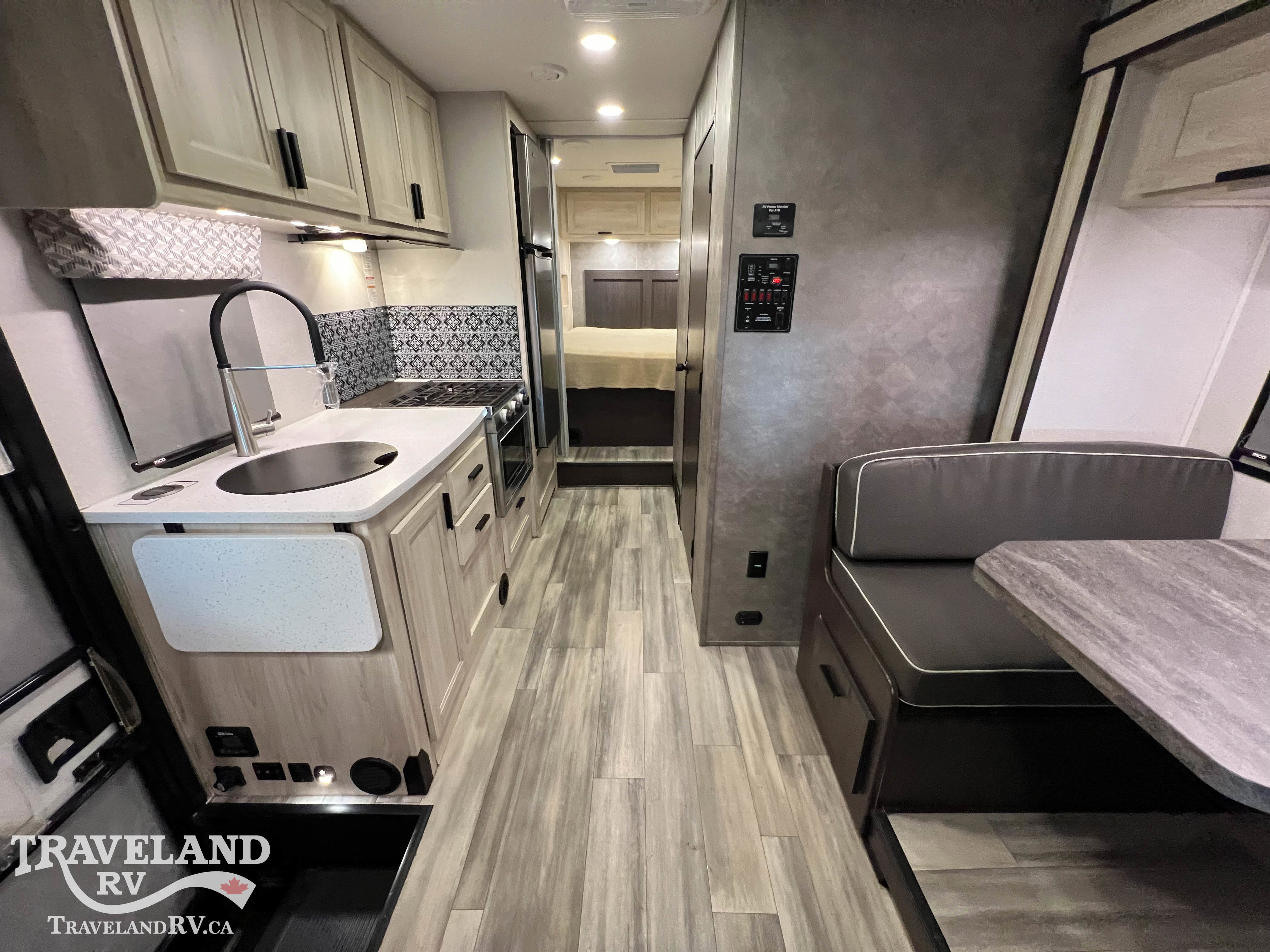 2023 Forest River FORESTER 2651CDW - Image 3