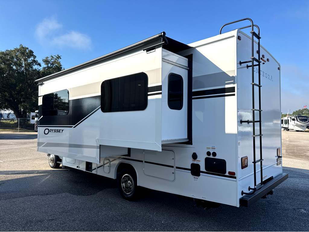 2027 ENTEGRA COACH ODYSSEY 24B - Image 5
