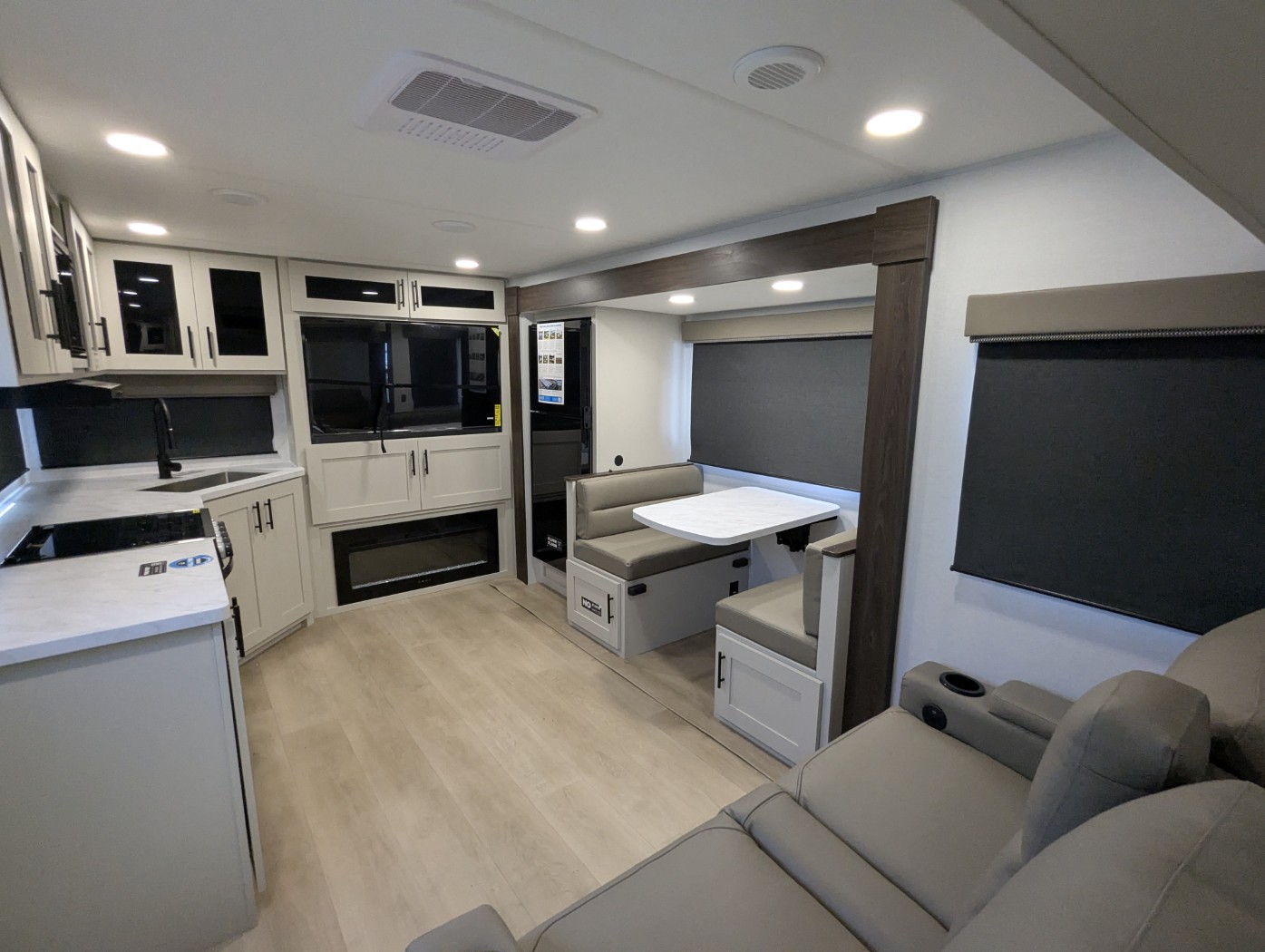 2027 Alliance RV Delta RE250 - Image 15