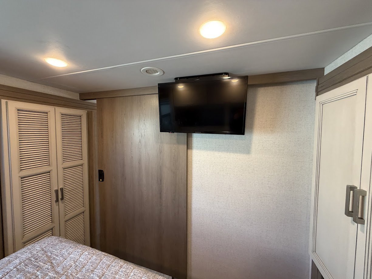 2026 THOR MOTOR COACH PALAZZO 33.5 - Image 50