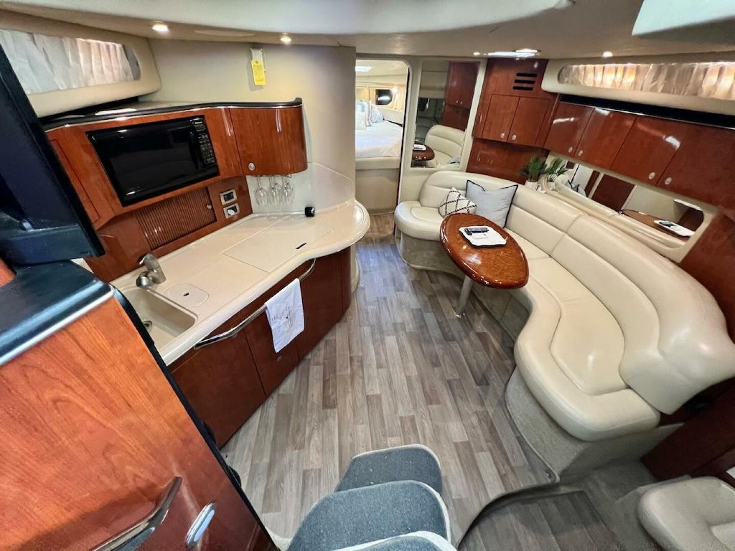 2004 Sea Ray 380 Sundancer - Image 34