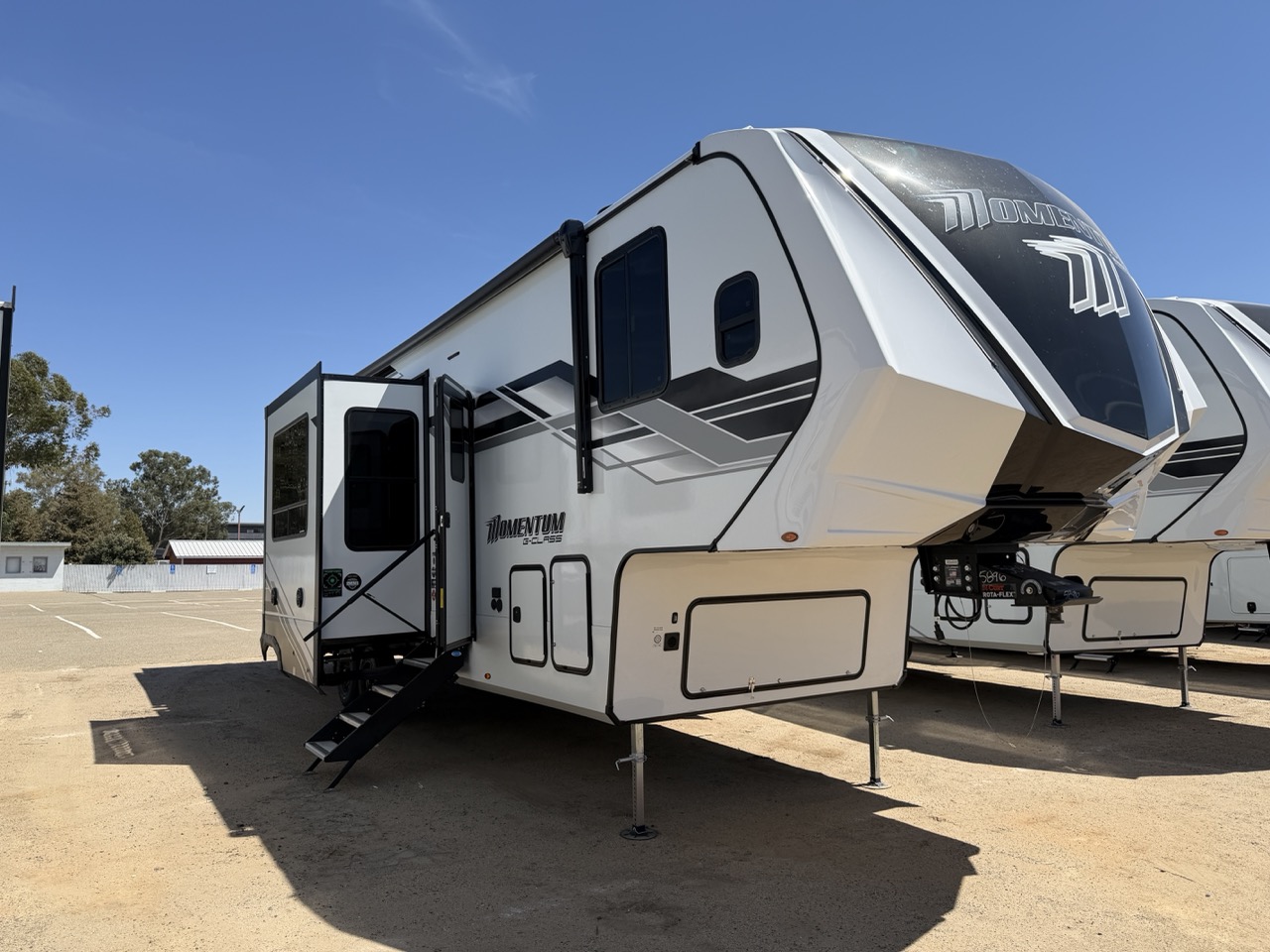 2027 Grand Design Momentum G-Class 350G - Image 1