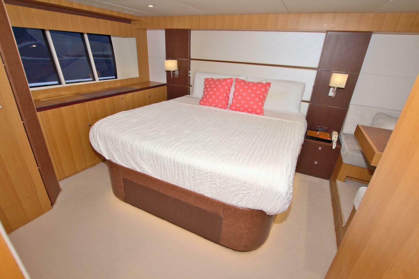 2015 Dyna Yachts 60 Pilothouse Motoryacht - Image 68