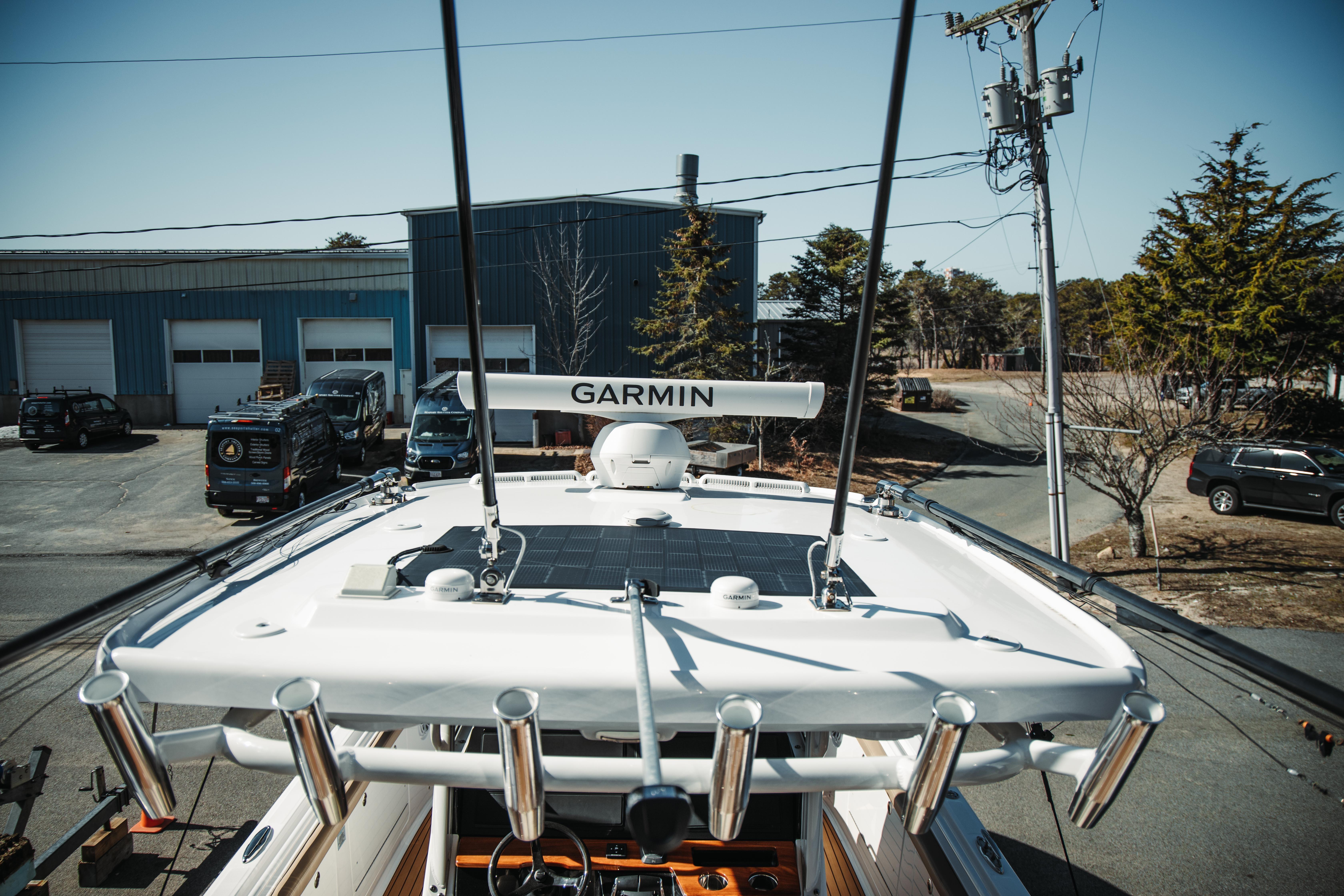 2024 Everglades 315 Center Console Standard - Image 36
