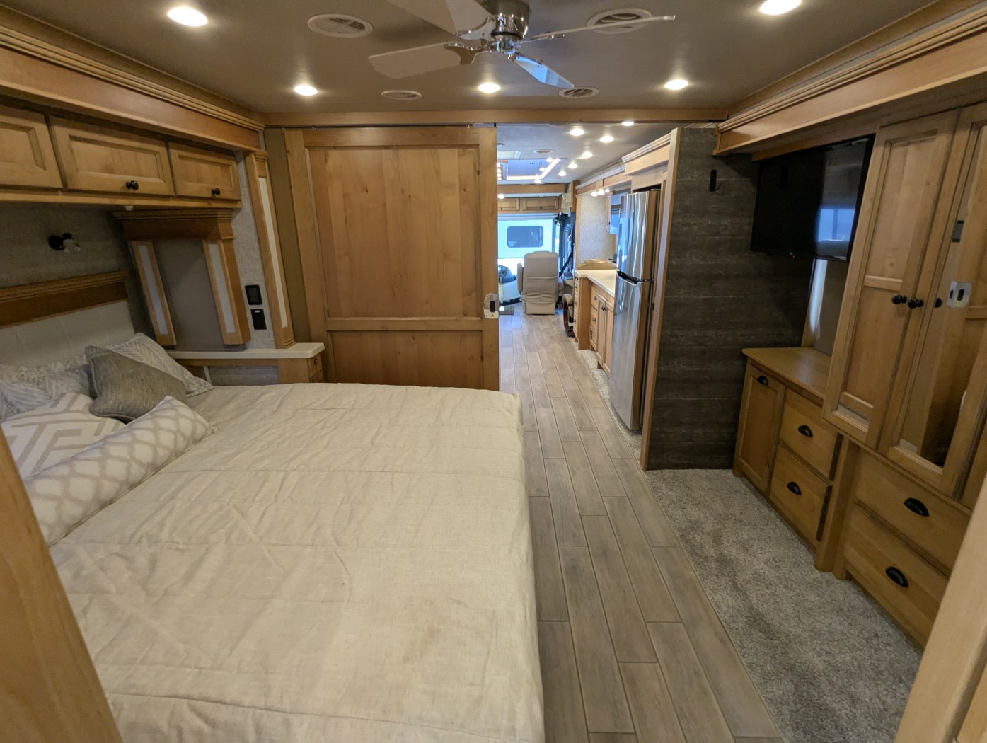 2023 Tiffin Allegro Red 360 37 BA - Image 36