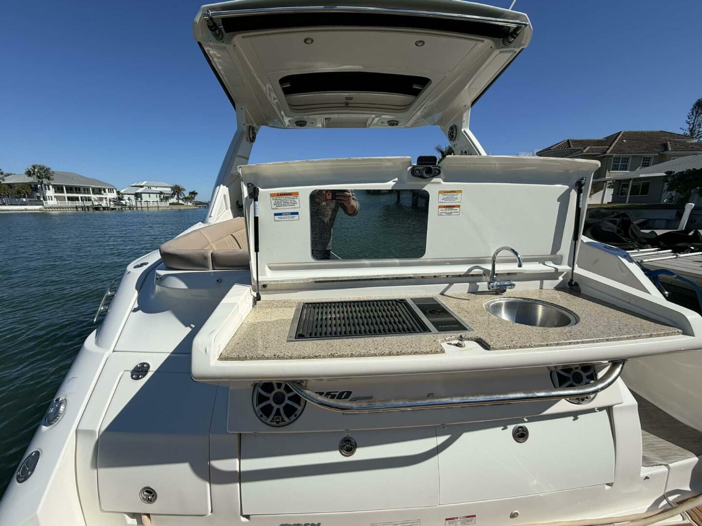 2016 Sea Ray 350 Sundancer - Image 36