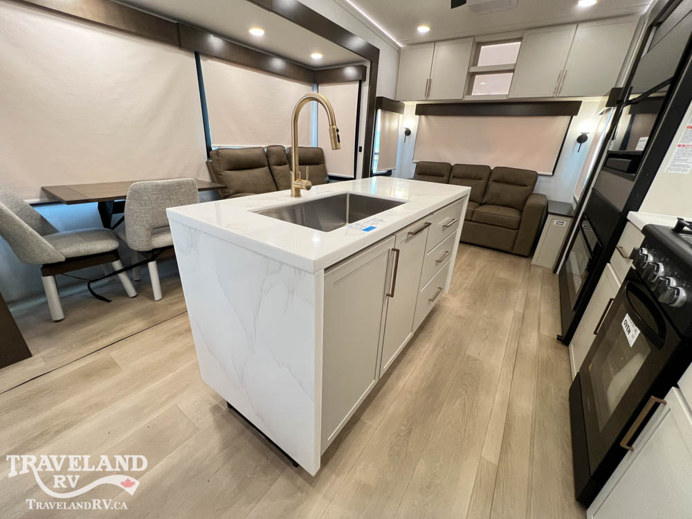 2027 Alliance RV Paradigm 310RL - Image 29