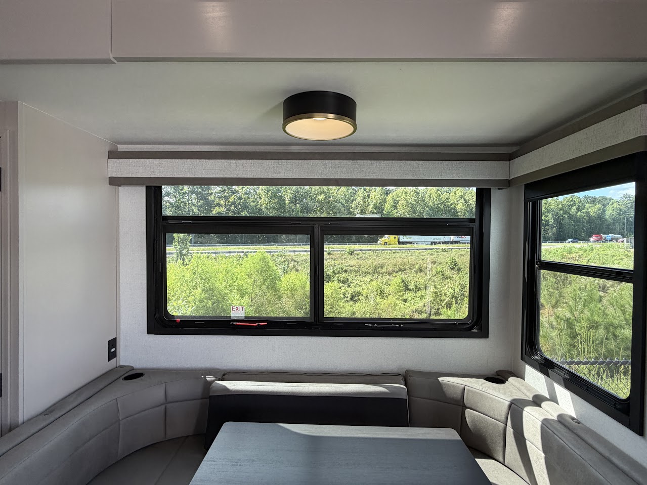 2027 JAYCO NORTH POINT 391TBBH - Image 14