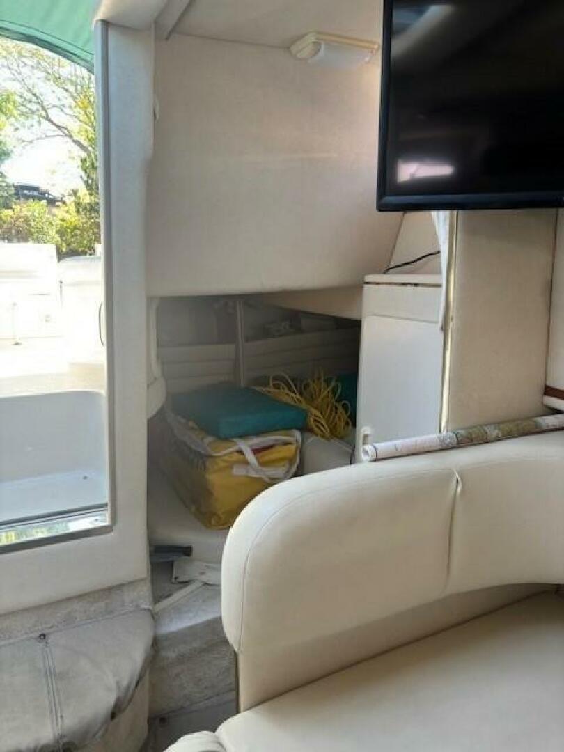 2000 Sea Ray 270 Sundancer - Image 8